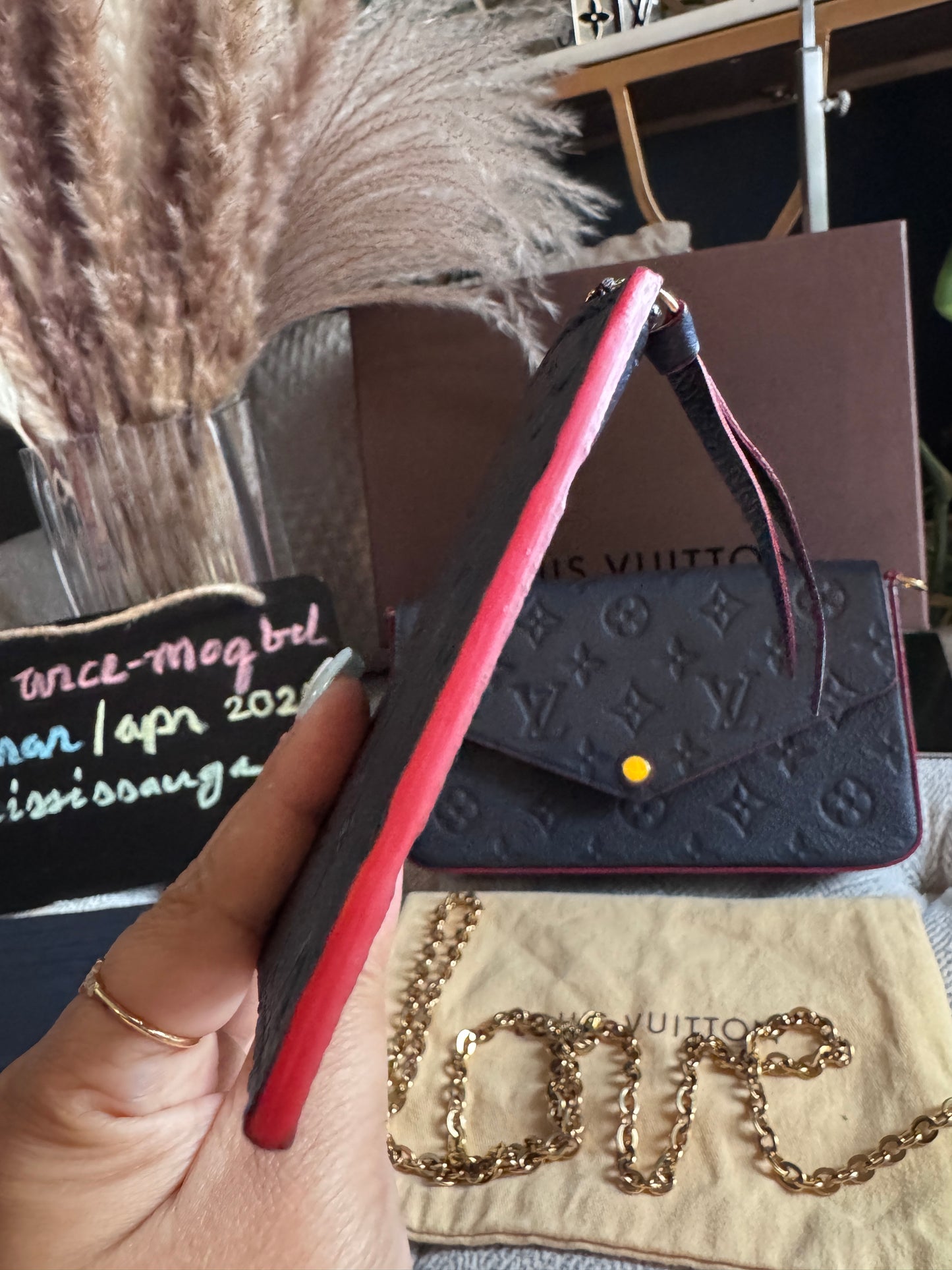 Louis Vuitton Pochette Felicie in Empreinte Marine Rouge