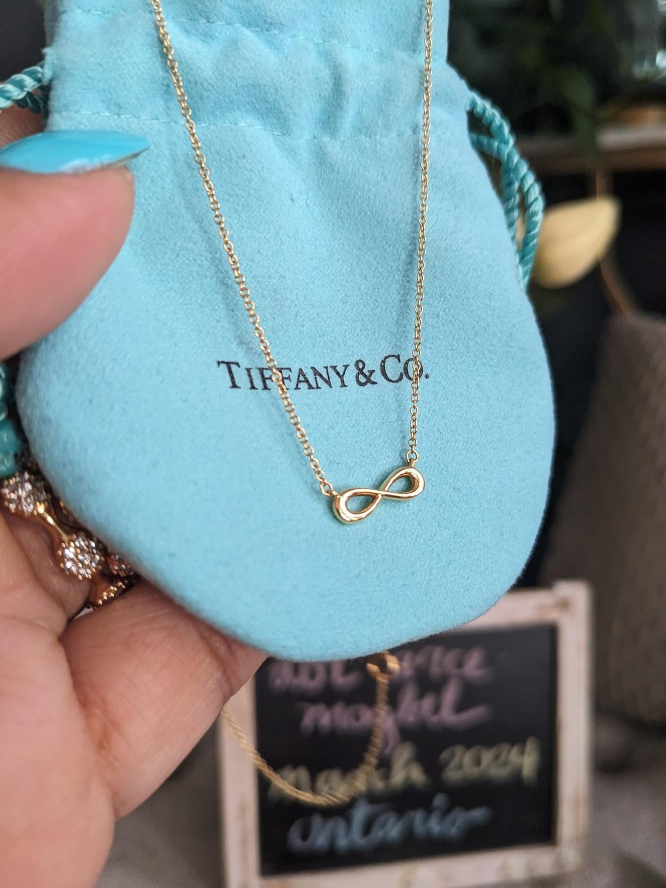 Tiffany&Co 18k Yellow Gold Infinity Necklace