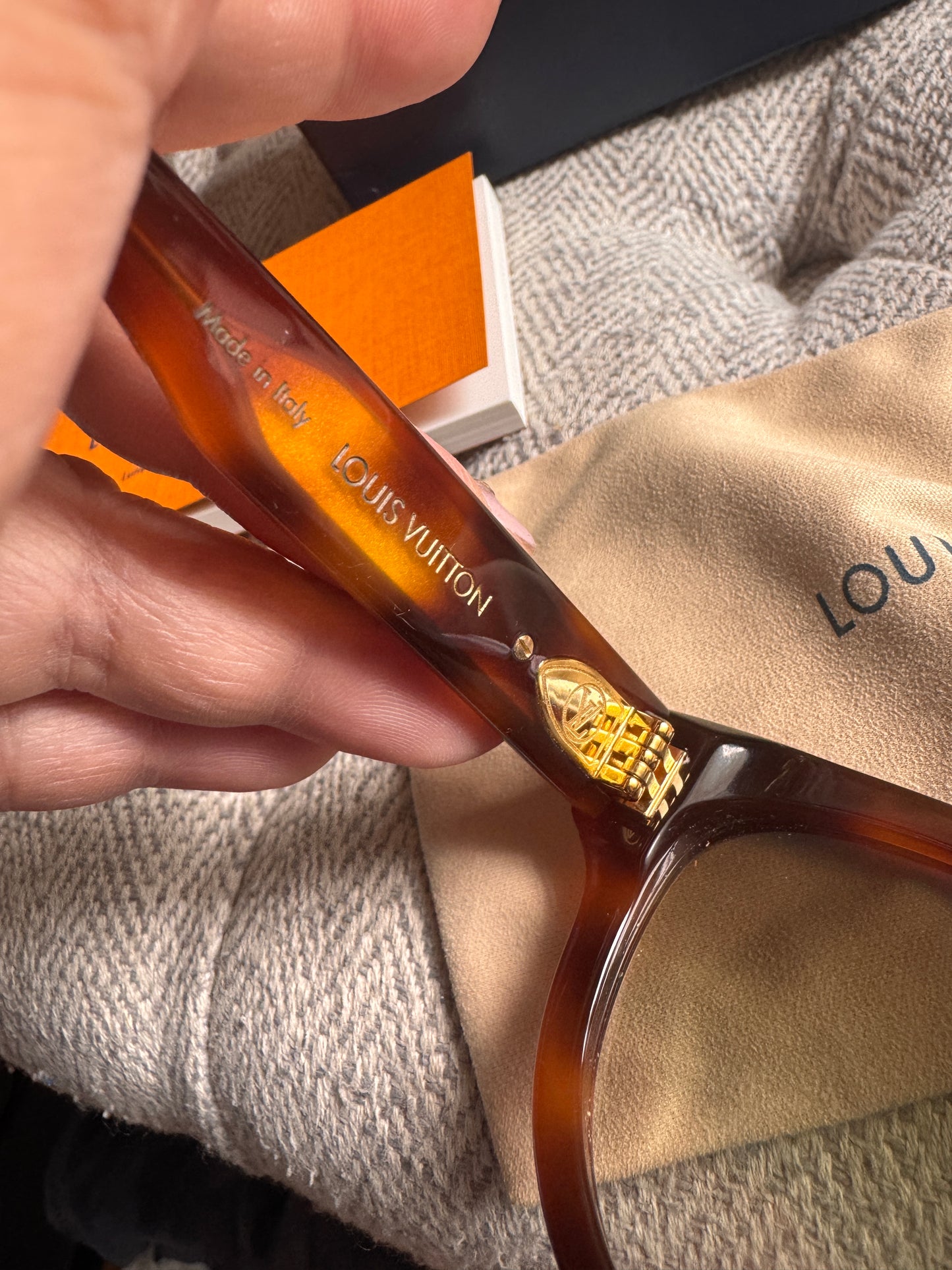 Louis Vuitton Sunnies