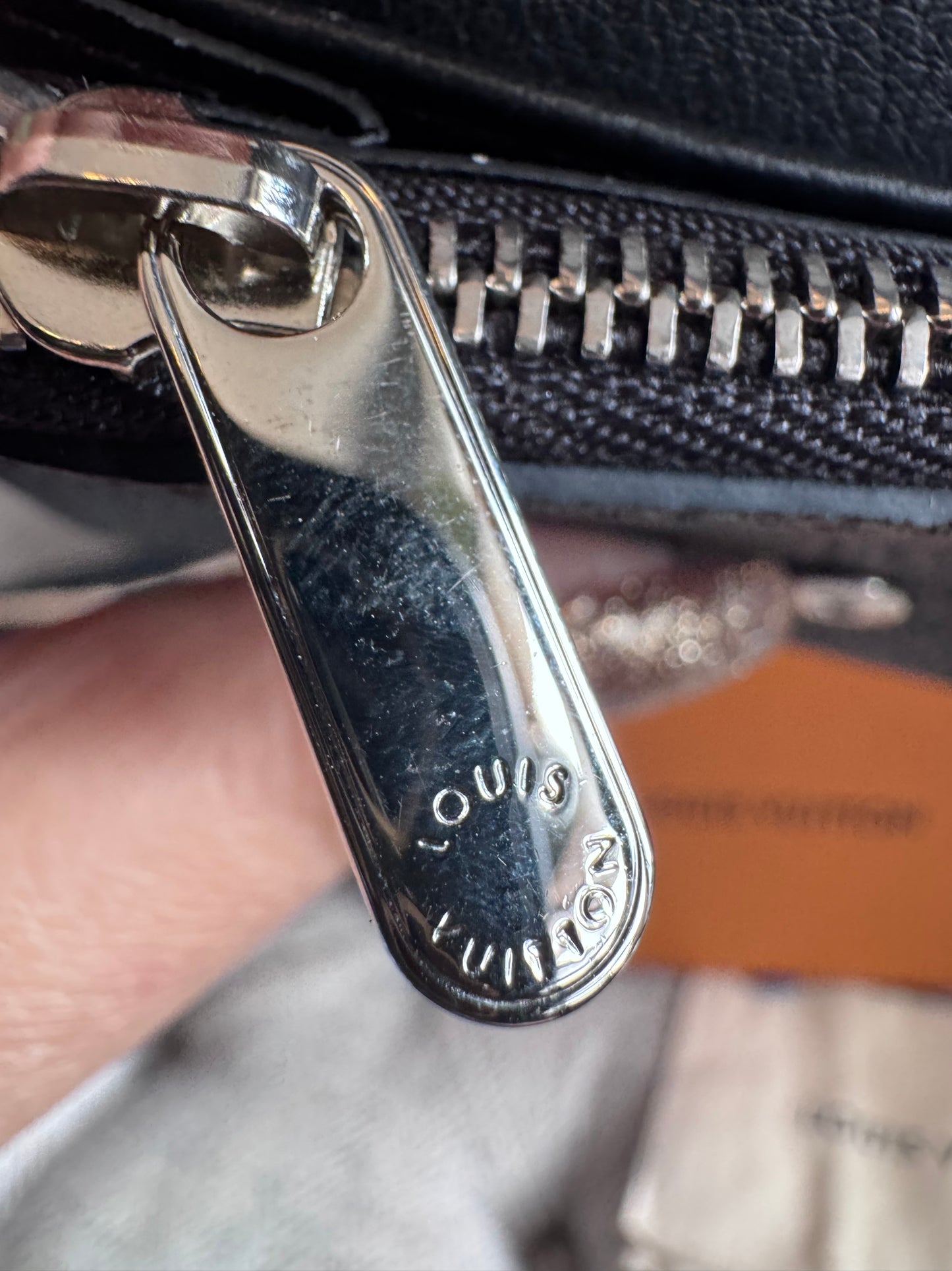 Louis Vuitton Anaé Mahina wallet