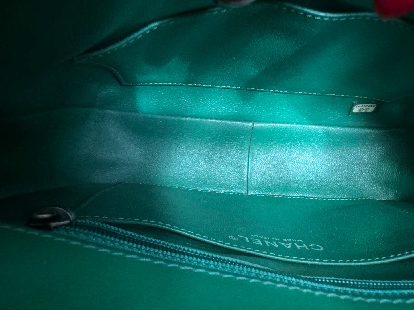 Chanel Rock My Shoulder Flap Green Quilted Calfskin/ Naturally Grained Sheepskin Inner Lining/MAR -Métal Aged Ruthenium Hardware (SN 24221601)