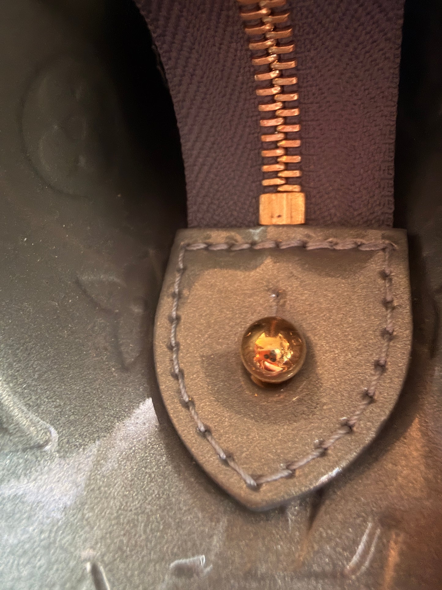 Louis Vuitton Sherwood GM in Givre