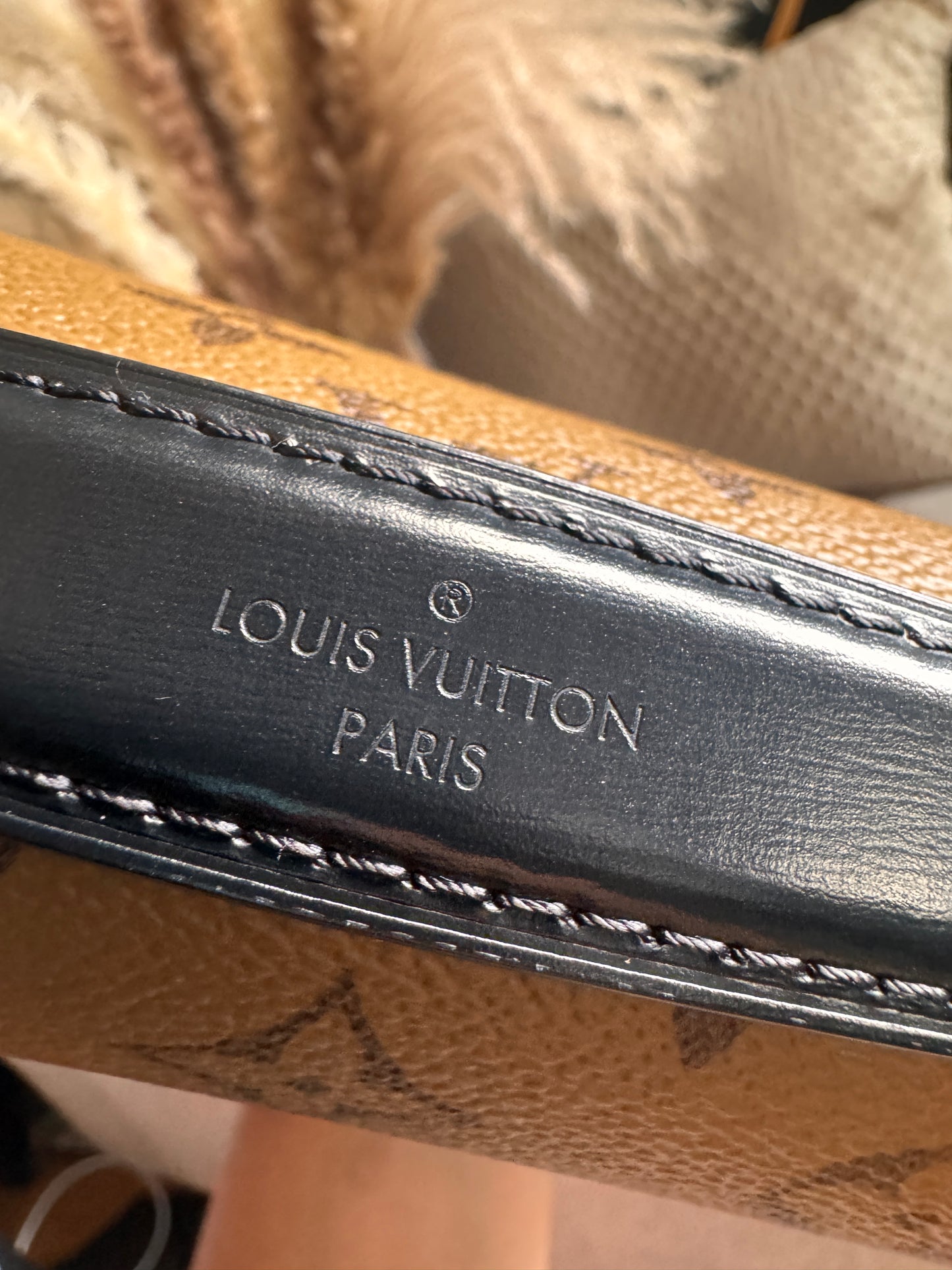 Louis Vuitton Pochette Metis in Reverse Monogram