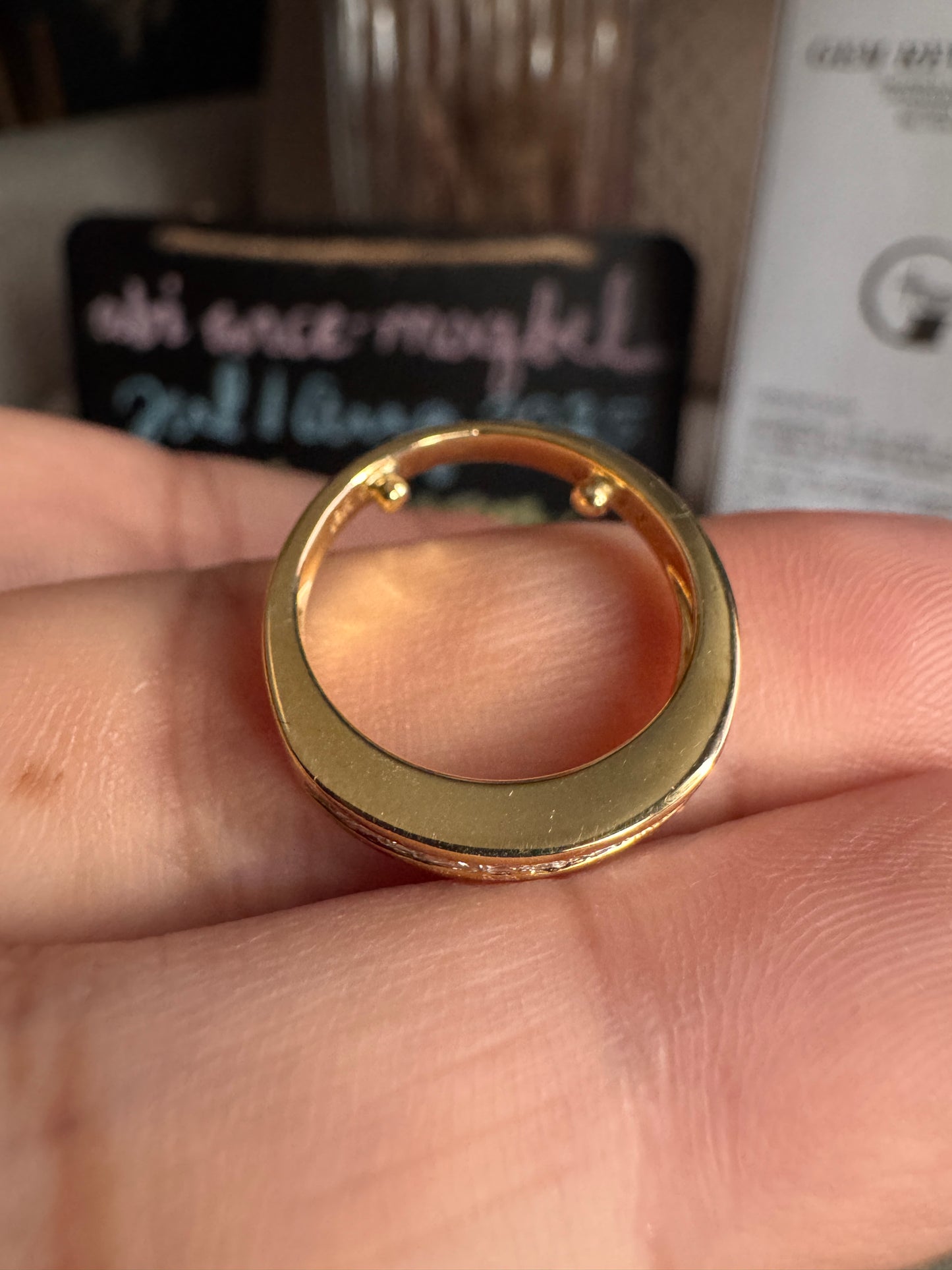 18 k Gold Band with Natural Diamonds