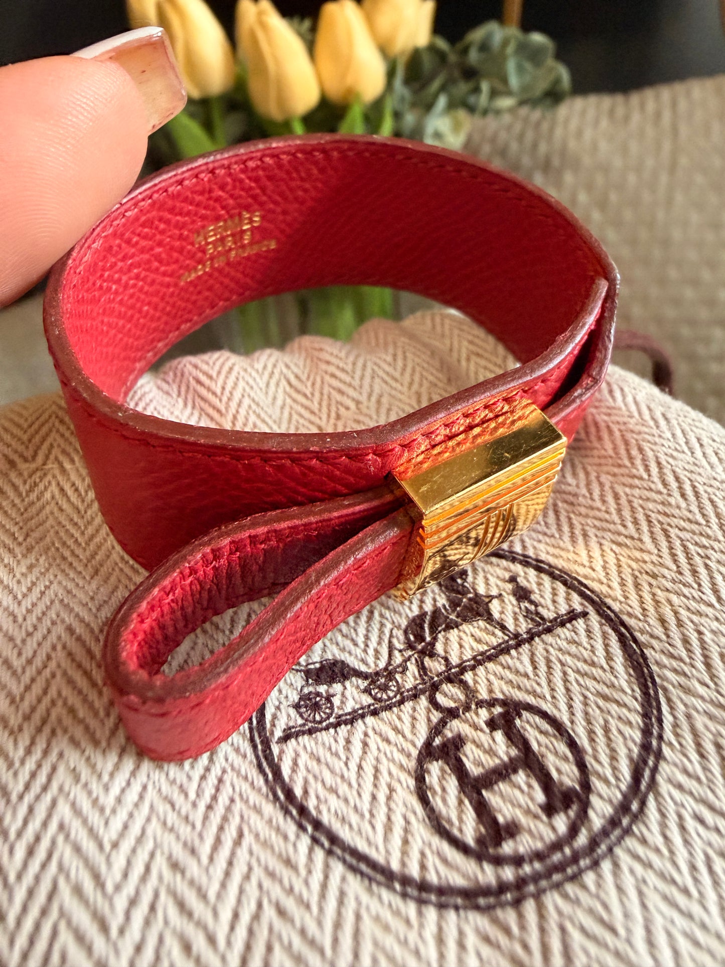 Hermès
Vintage Leather Artemis Wrap Bracelet
Est. Retail C$782