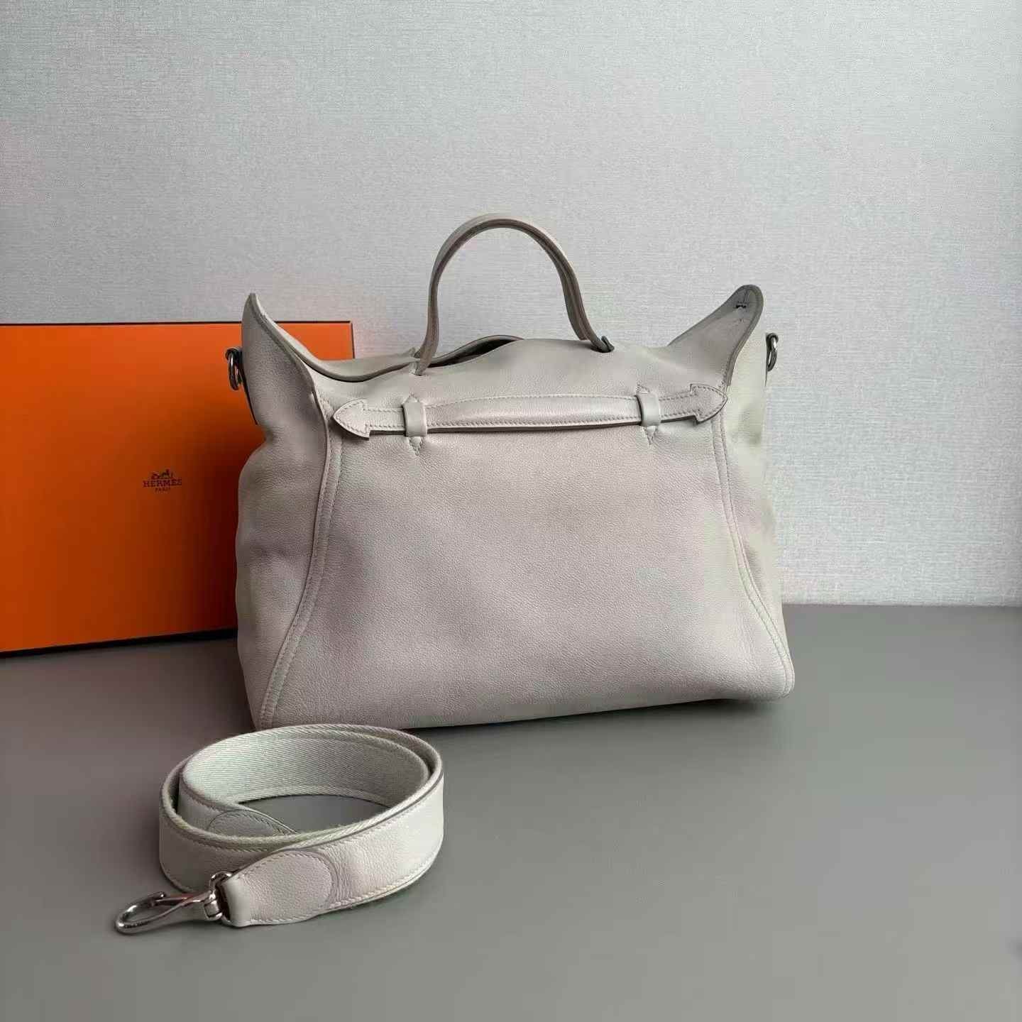 FOR PREORDER ONLY- Hermes Oxer