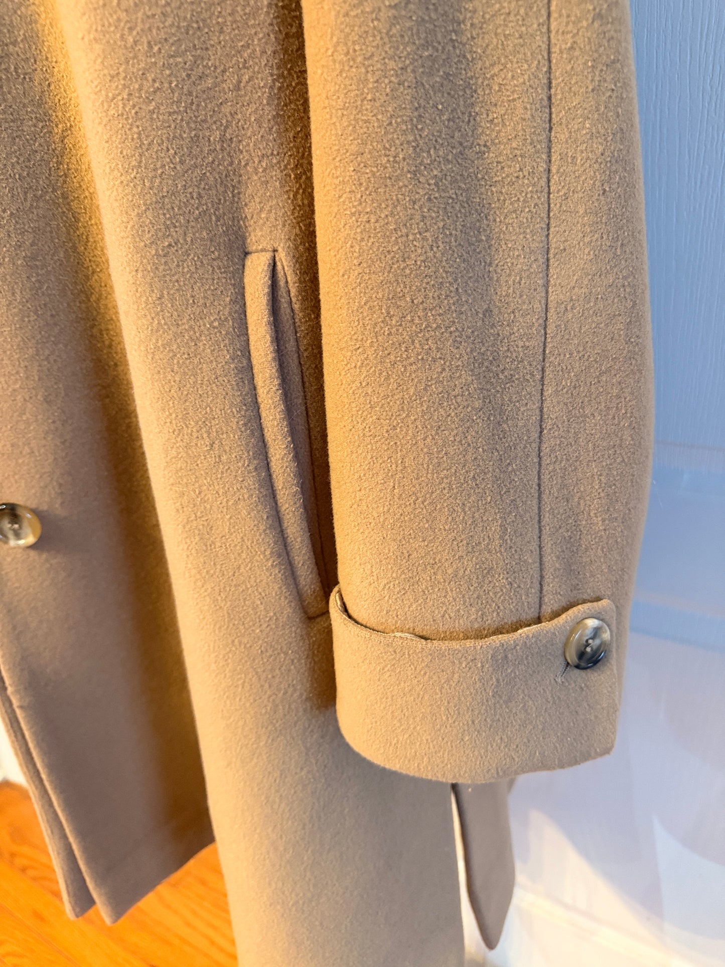Lorne Mitchel Wool Cashmere Camel Coat | Size 10 | Timeless Classic