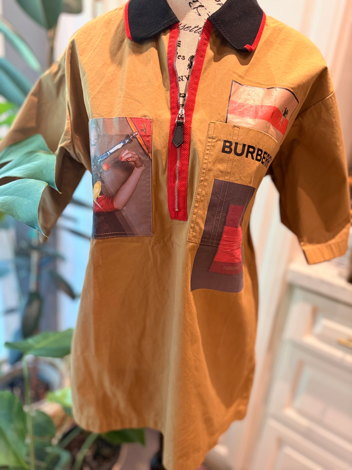 Burberry SS19 Runway Graphic Half-Zip Shirt – Riccardo Tisci Debut Collection – Men’s XS / Unisex
