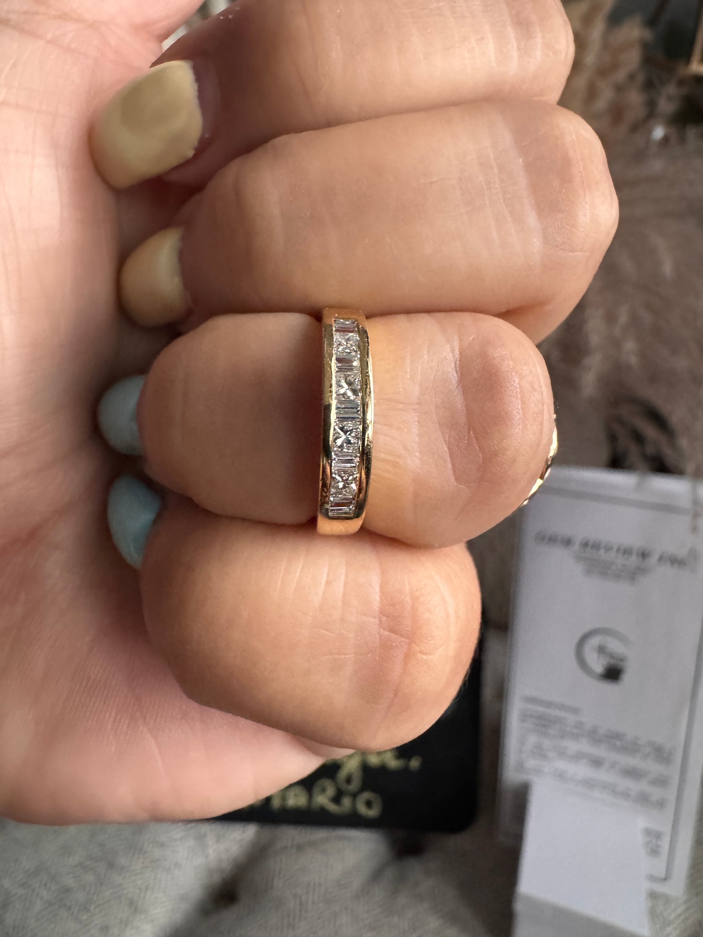 18 k Gold Band with Natural Diamonds