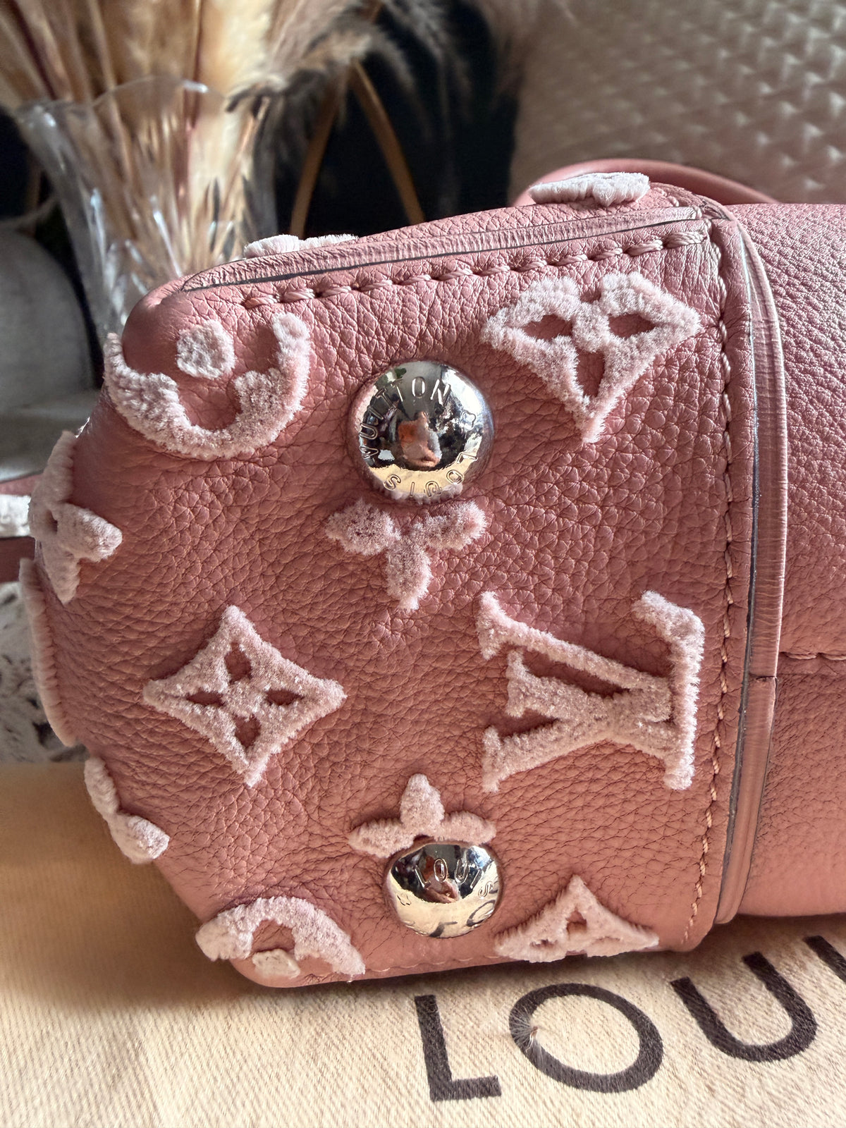 Louis Vuitton W Tote BB