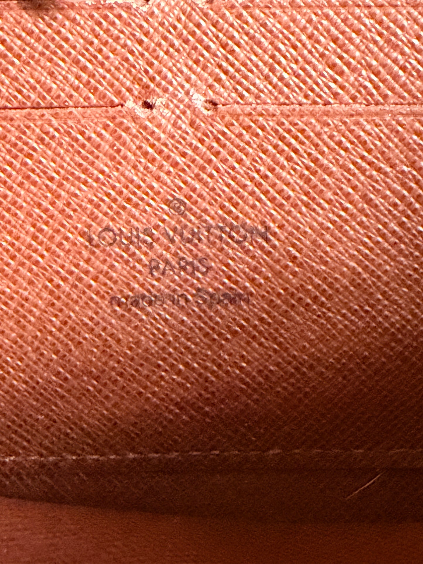 Louis Vuitton Zippy Wallet