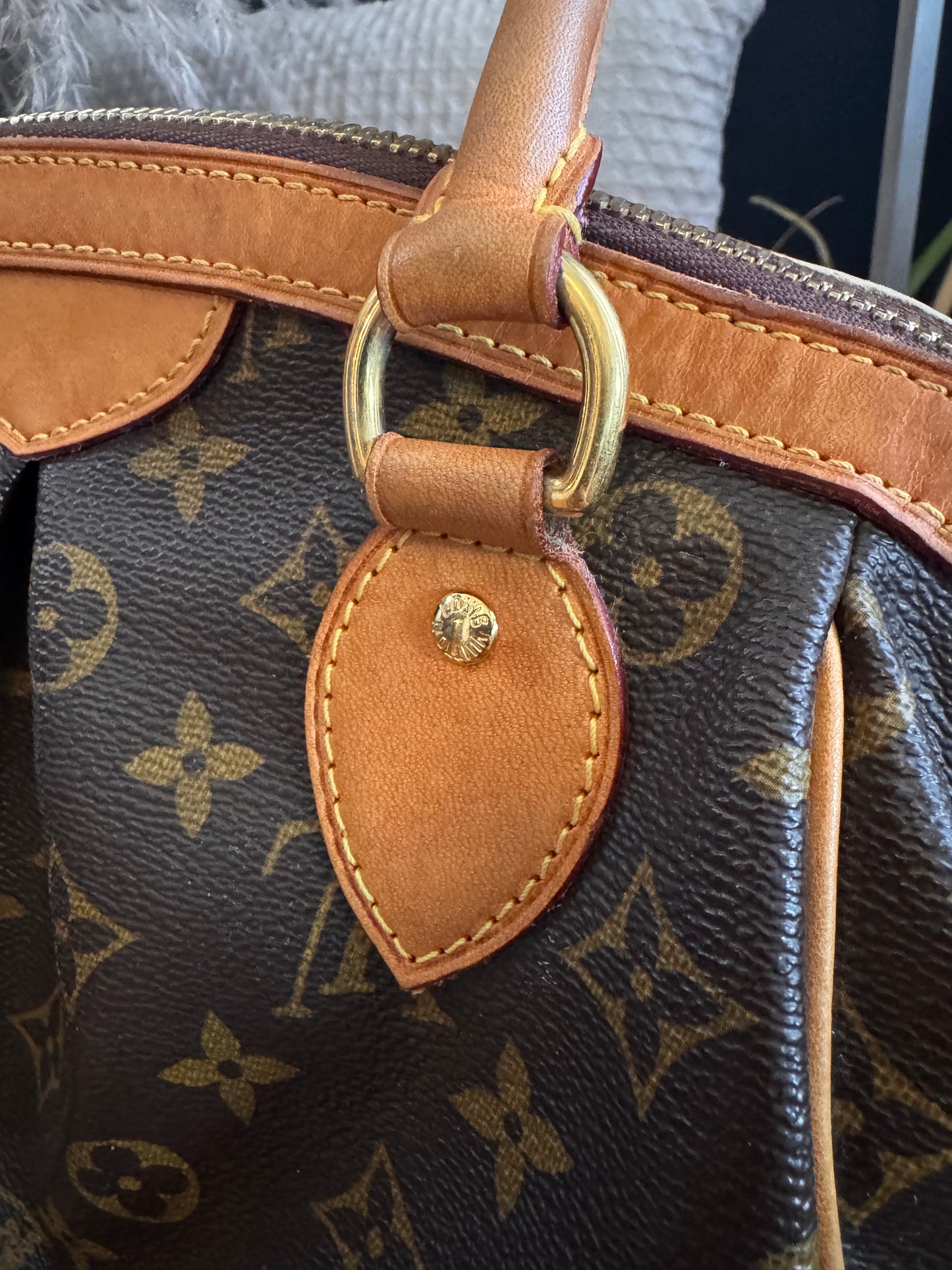 Louis Vuitton Vintage Tivoli PM