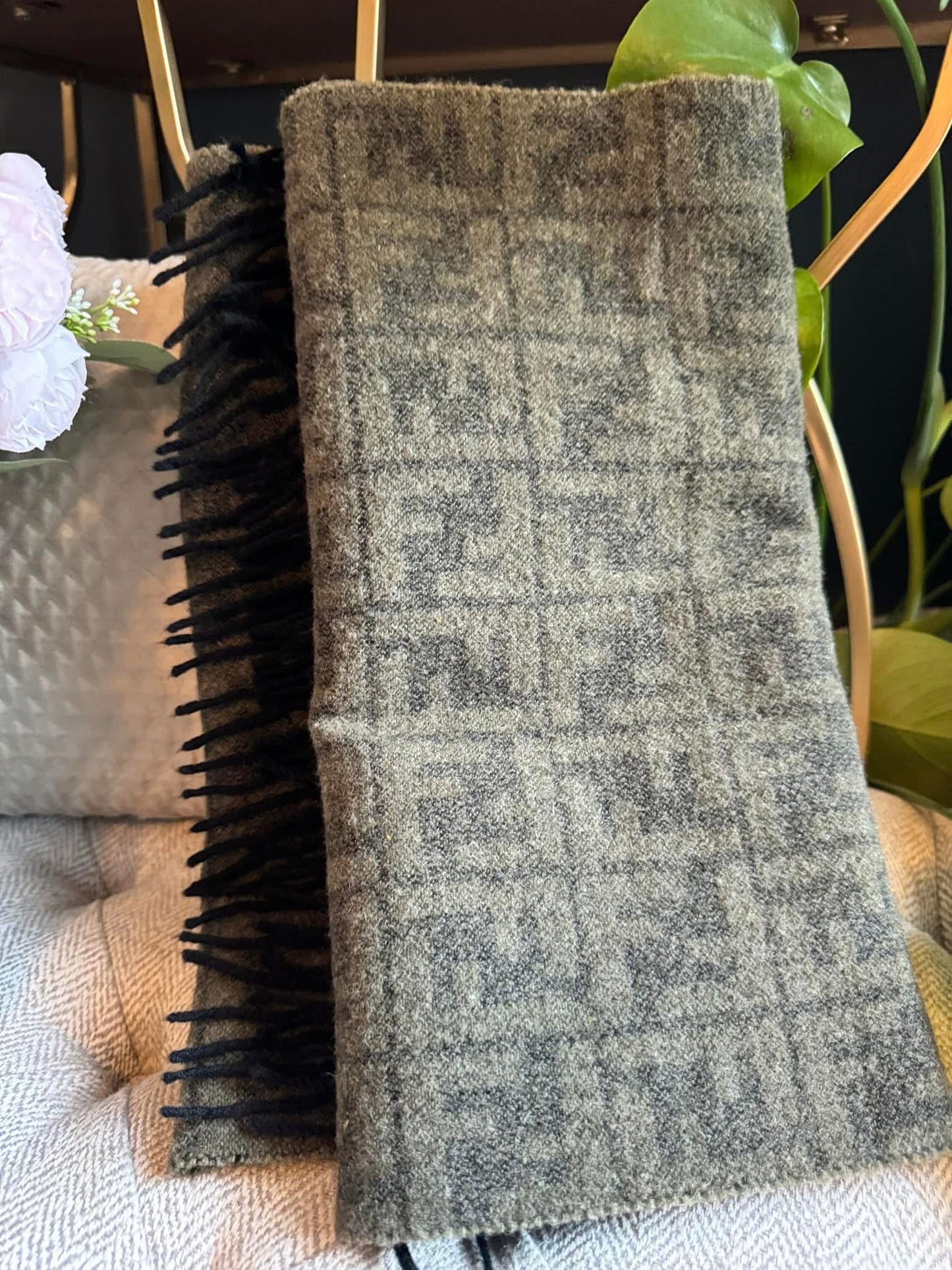 Fendi vintage wool scarf-Zucca