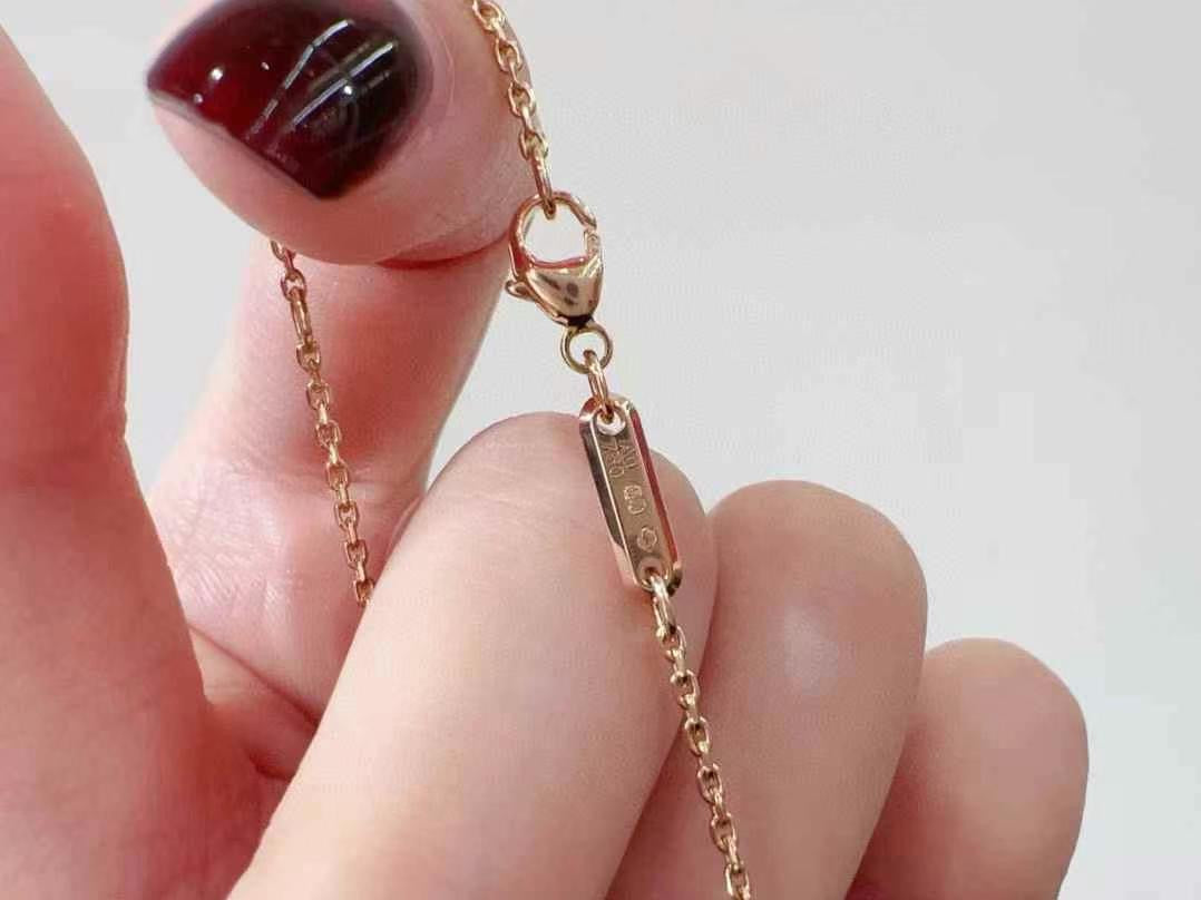 PREORDER ONLY Chopard Happy Diamonds Icons Rose Gold necklace