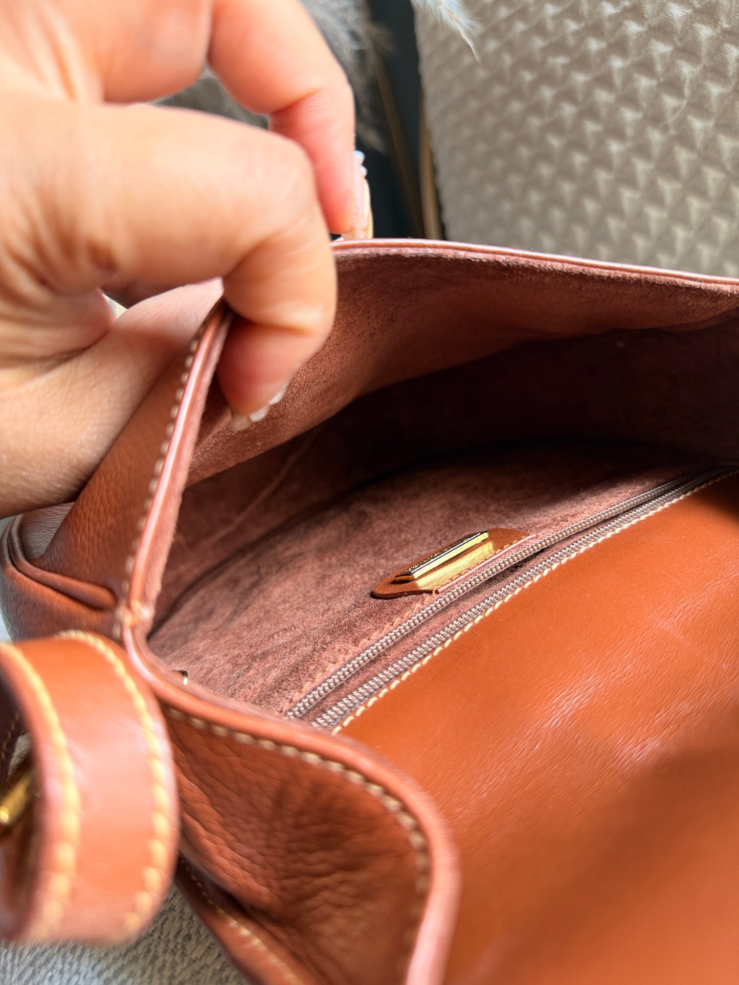 Gucci Vintage Calfskin Crossbody