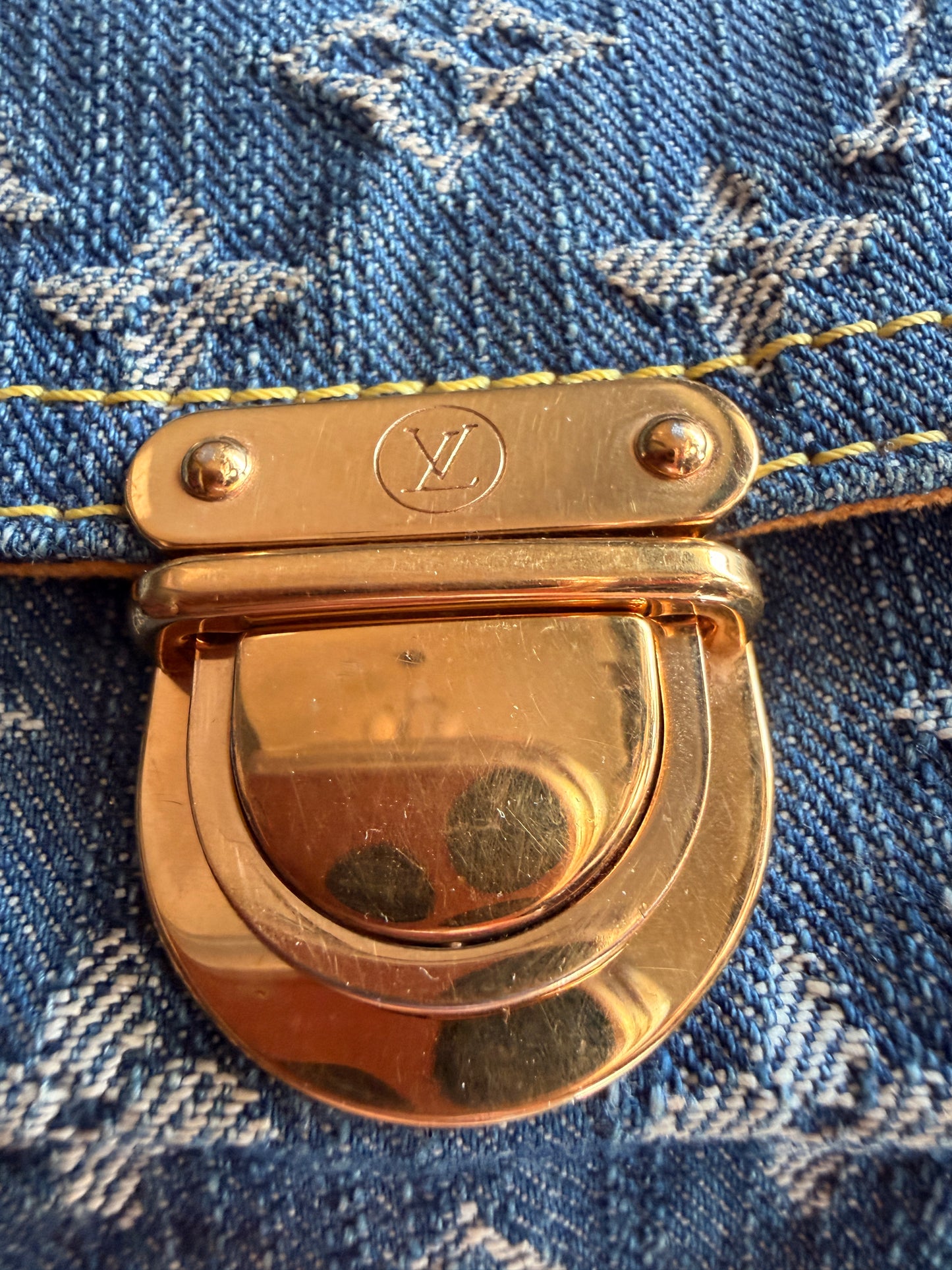 Louis Vuitton Blue Monogram Denim Pochette Plat clutch