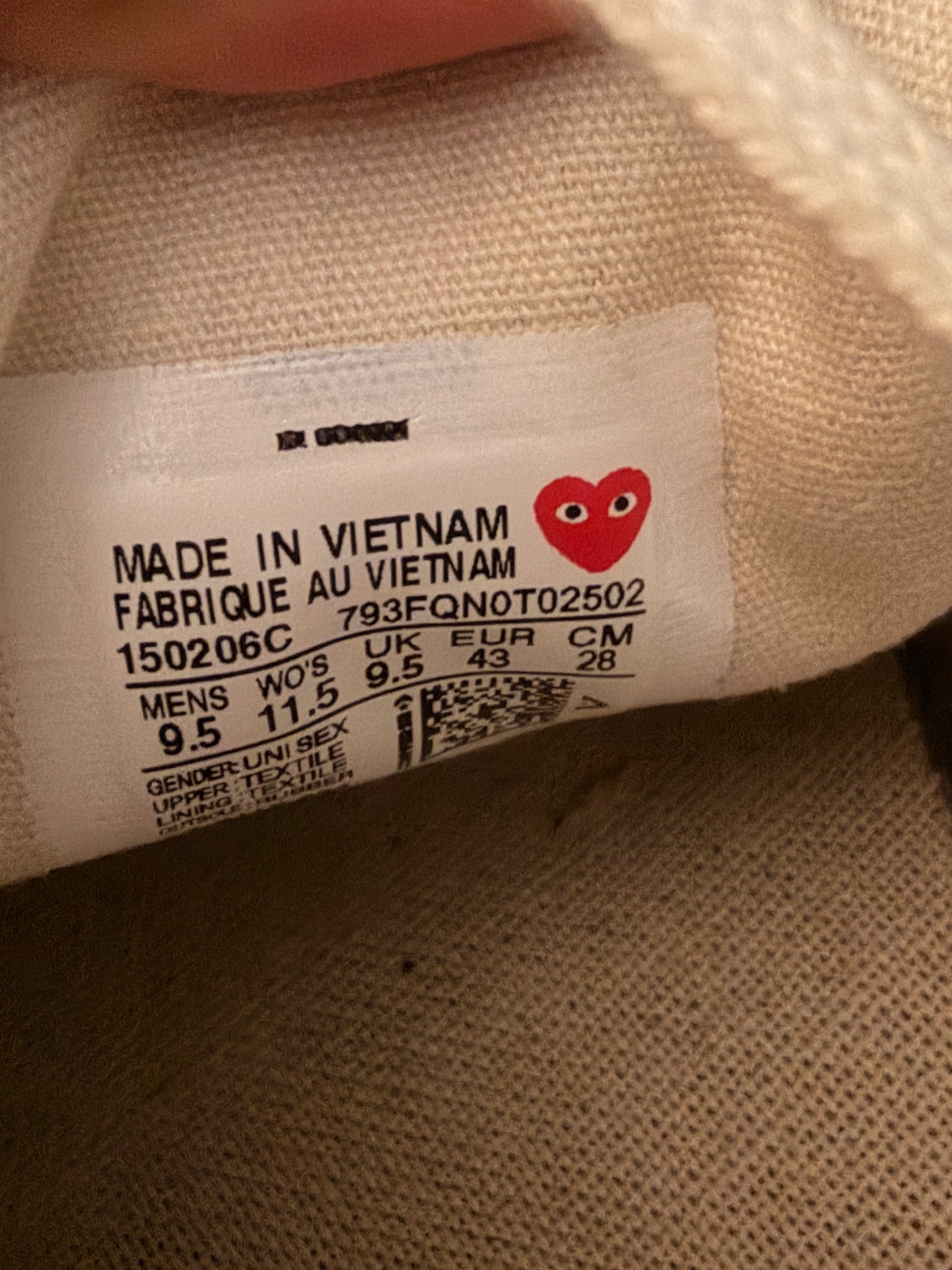 Converse x Comme des Garçons PLAY Chuck 70 sneaker sz9.5 Men/11Women