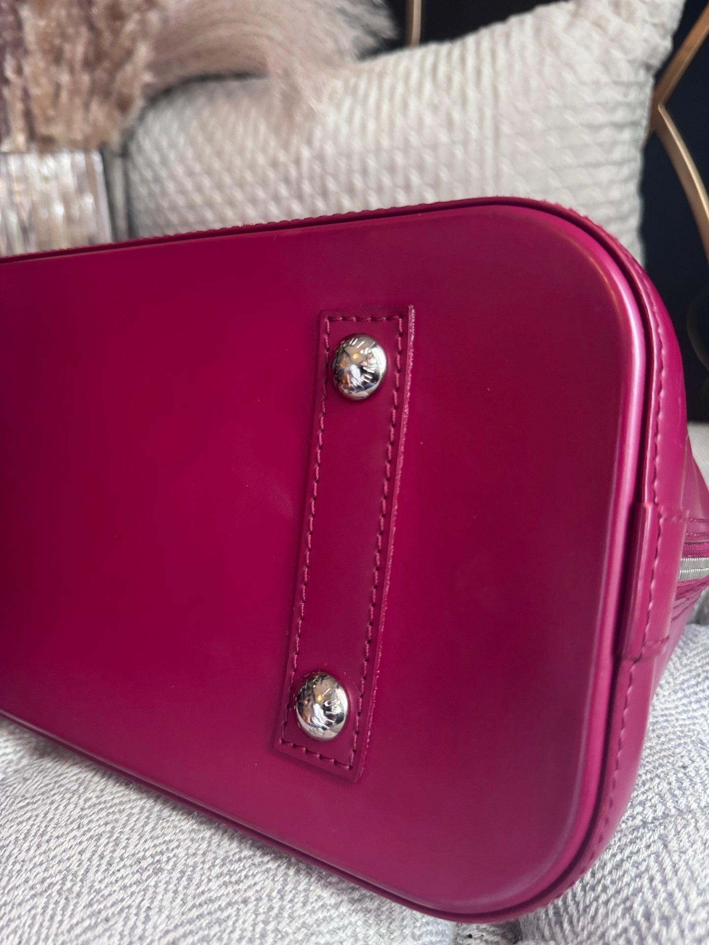 Louis Vuitton Epi Alma PM -New Model (with feet)