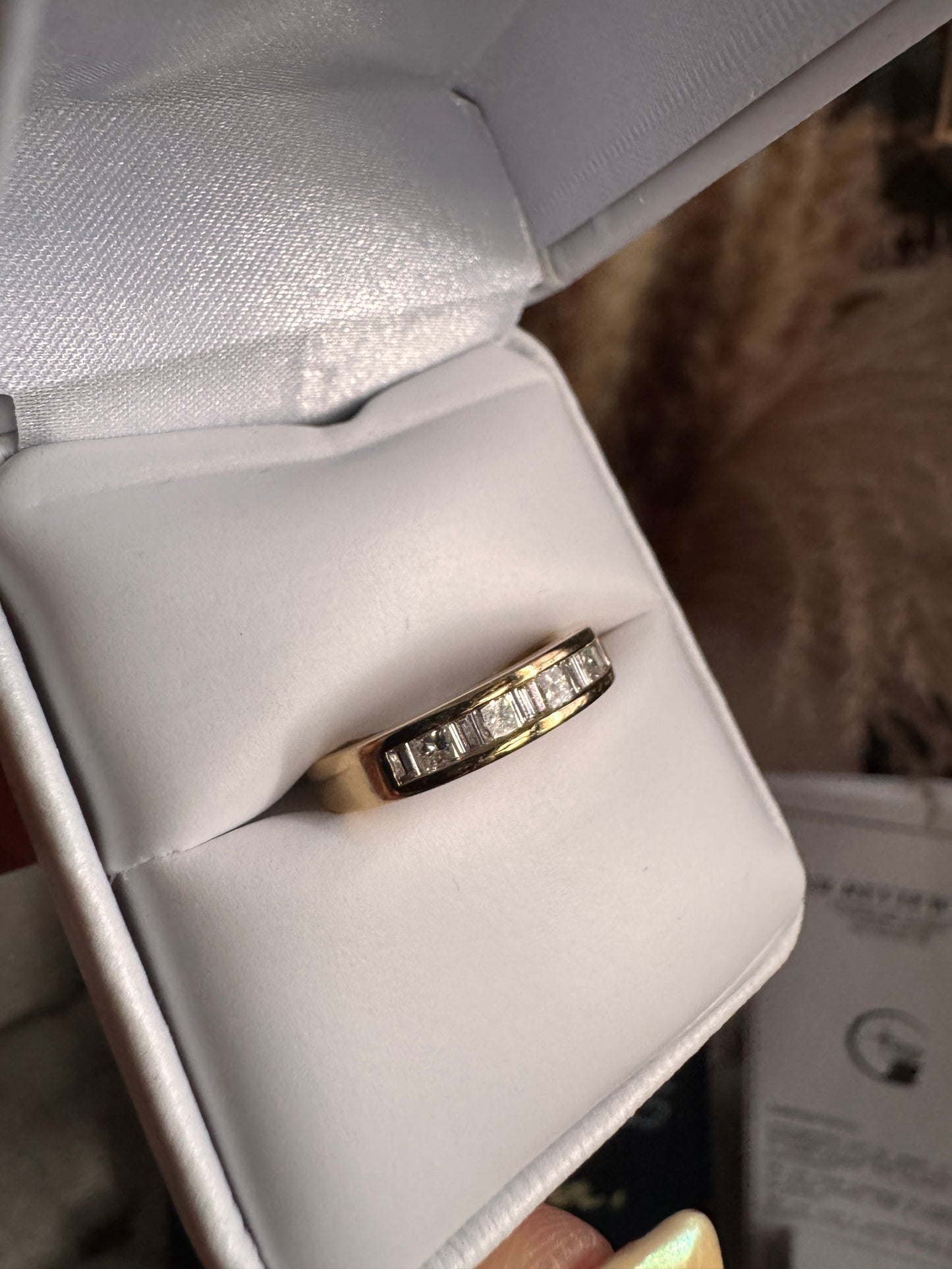 18 k Gold Band with Natural Diamonds