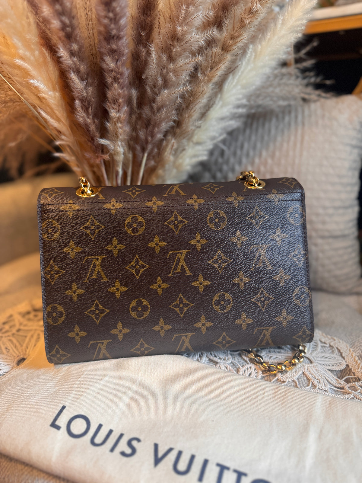 Louis Vuitton Victoire in Monogram and Black Calfskin