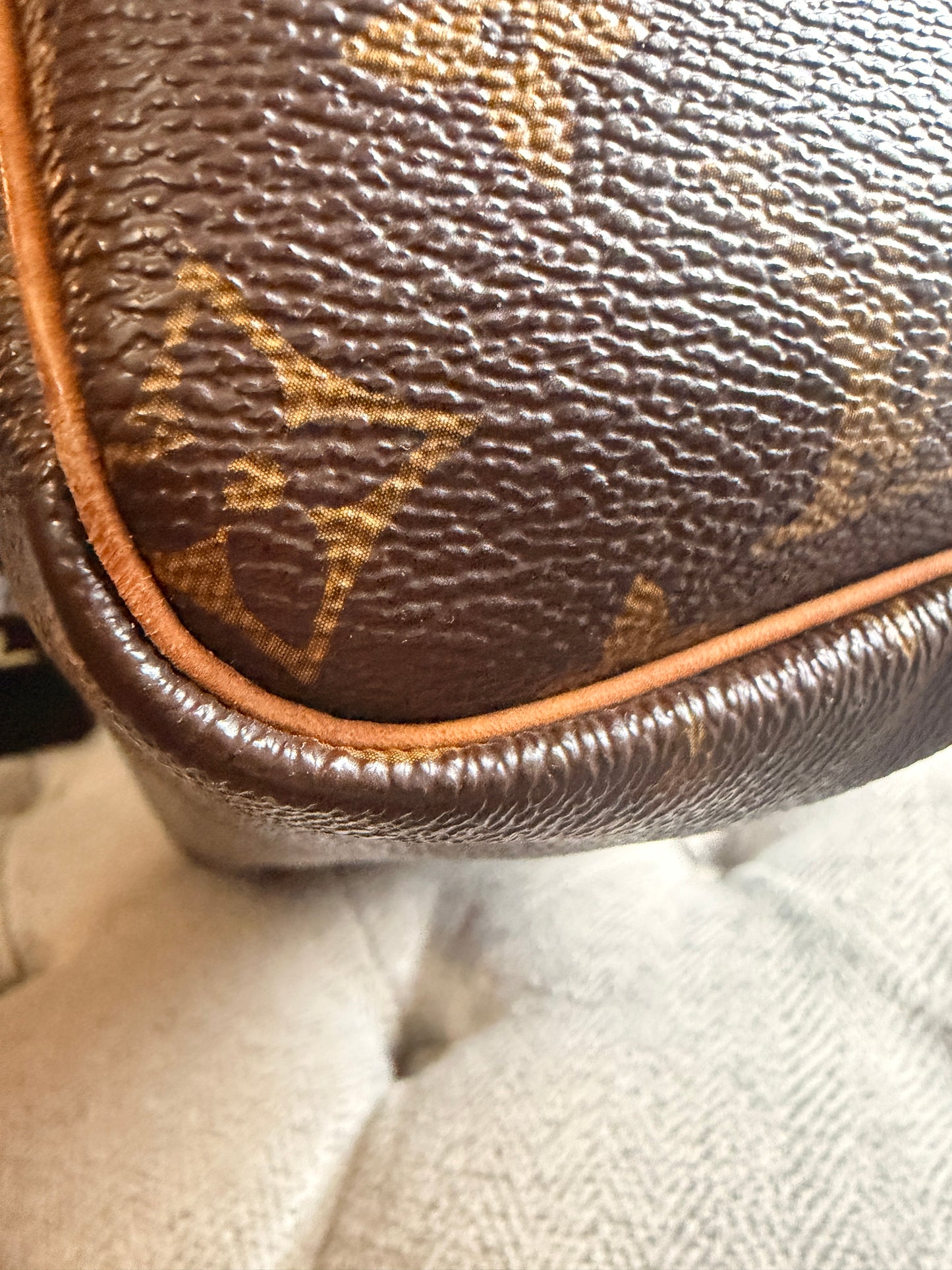 Louis Vuitton Speedy B30 in Monogram