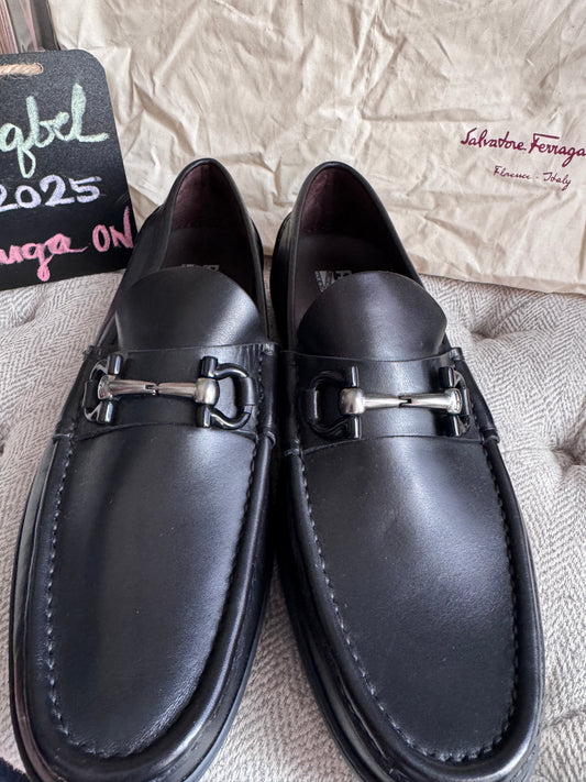 Salvatore Ferragamo Men’s Gancini Loafers, size 9