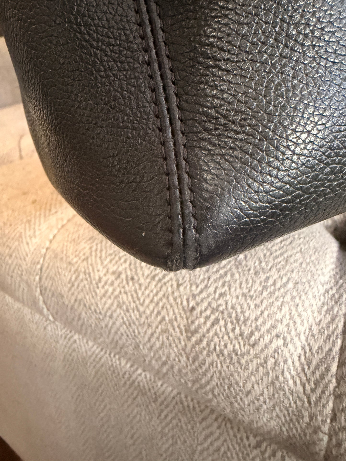 Chanel Executive Cerf Tote