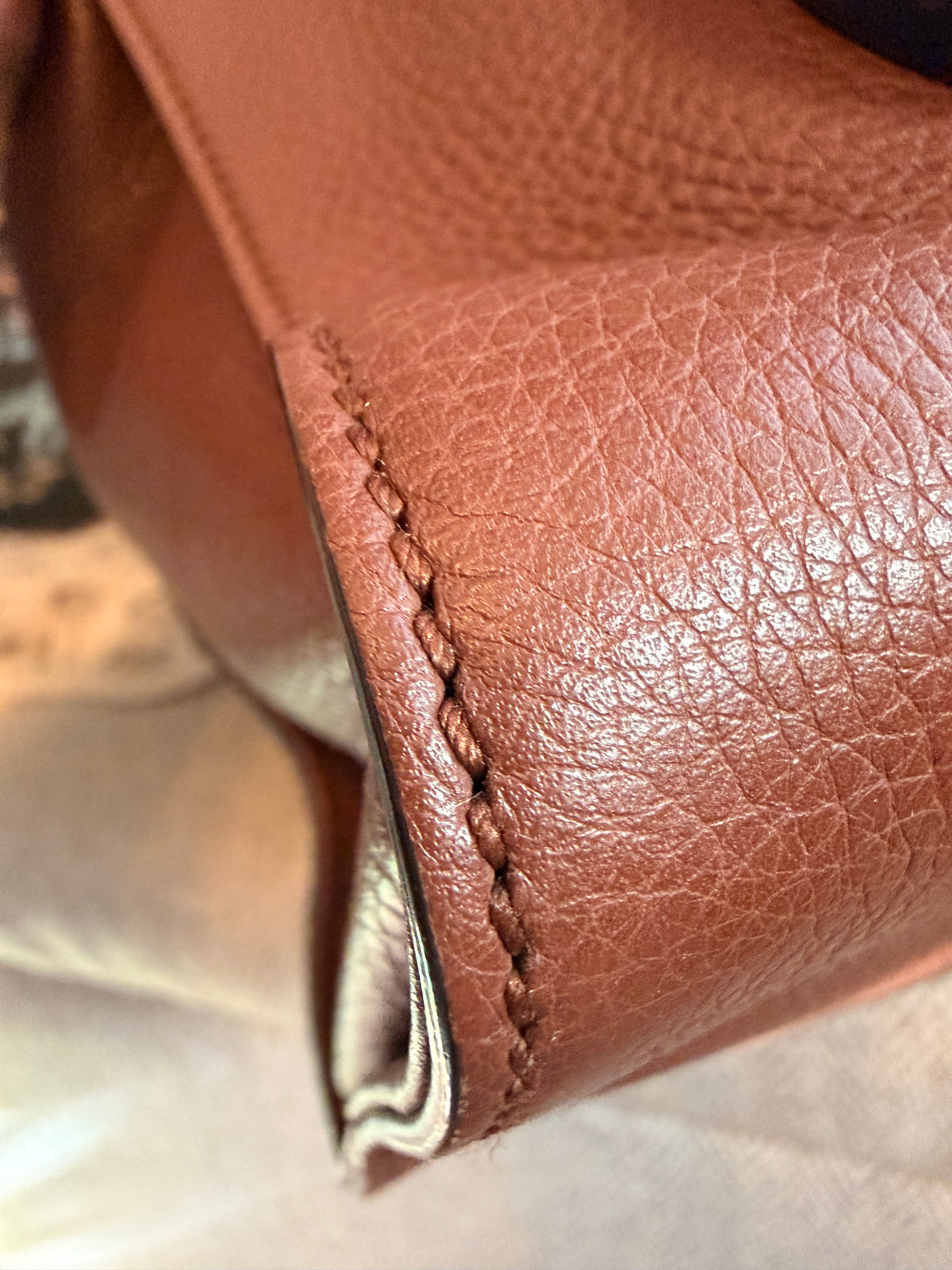 Gucci Leather Interlocking GG Tote