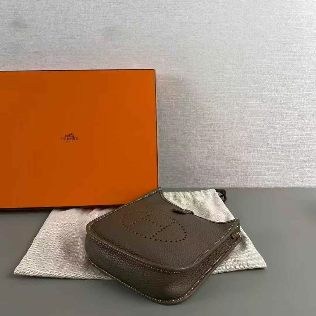 FOR PREORDER ONLY- HERMÈS Evelyne TPM