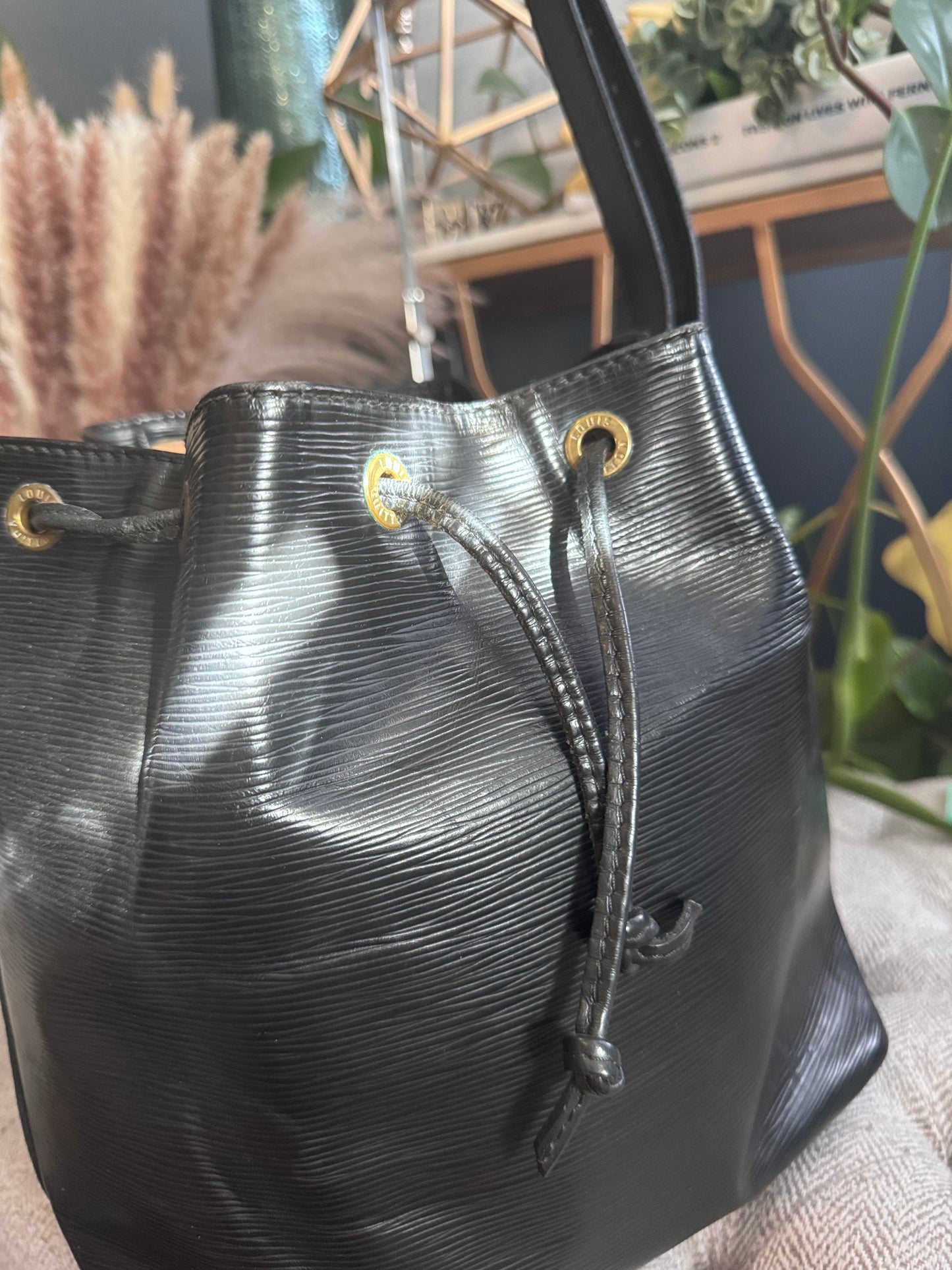 Louis Vuitton Petit Noe in Epi Black