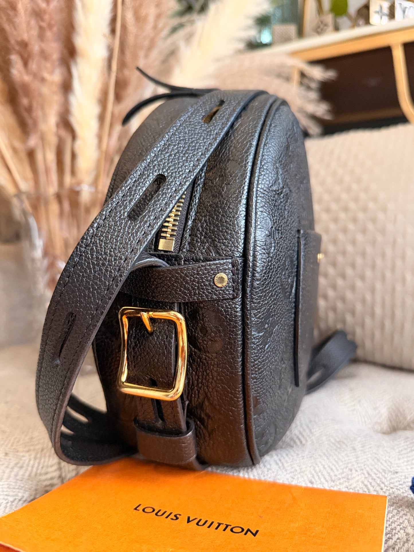 Louis Vuitton Boite Chapeau in Empreinte Noir