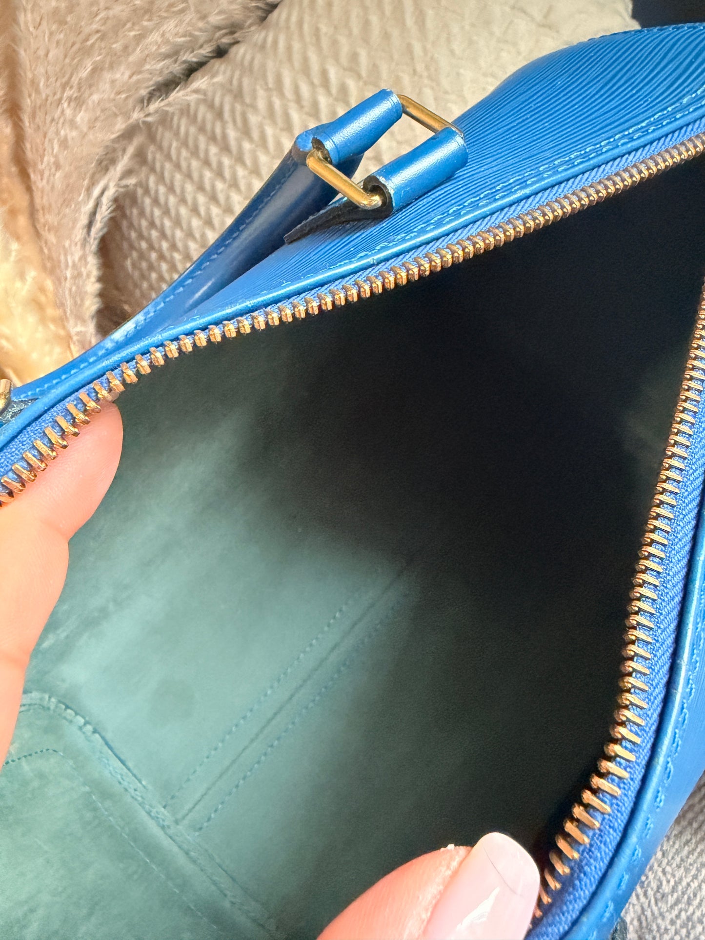 Louis Vuitton Vintage Speedy 25 in Epi Toledo Blue