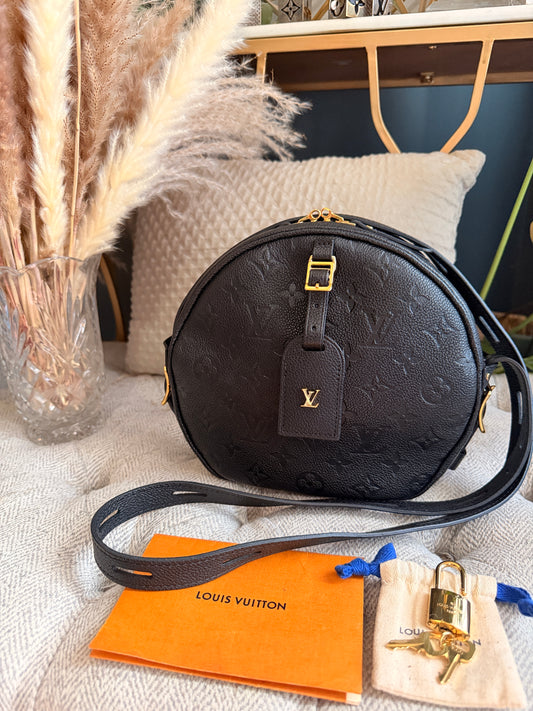 Louis Vuitton Boite Chapeau in Empreinte Noir