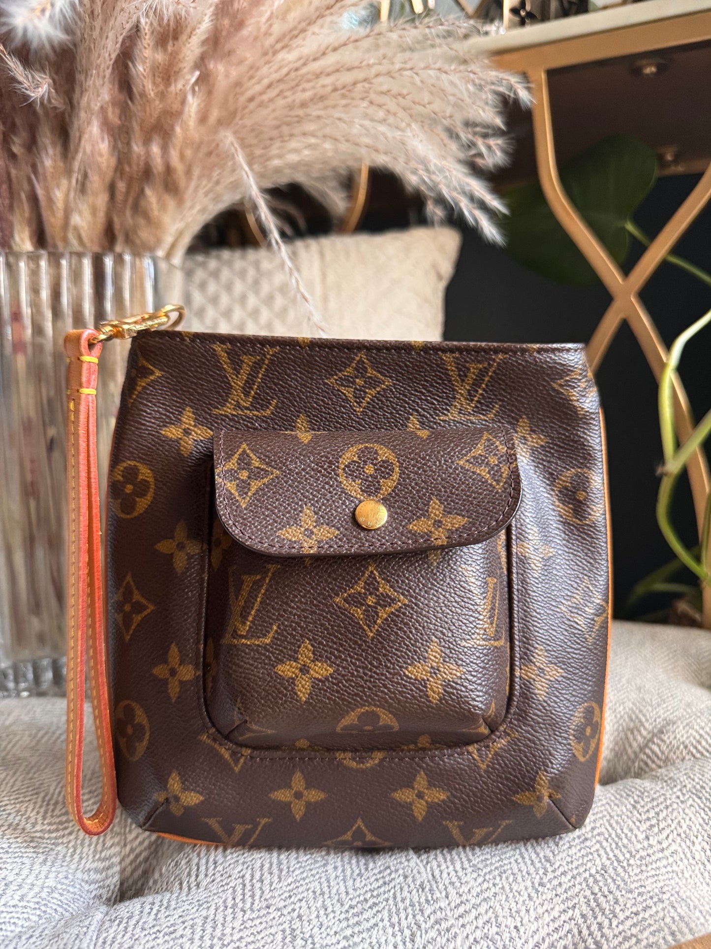 Louis Vuitton Partition Wristlet