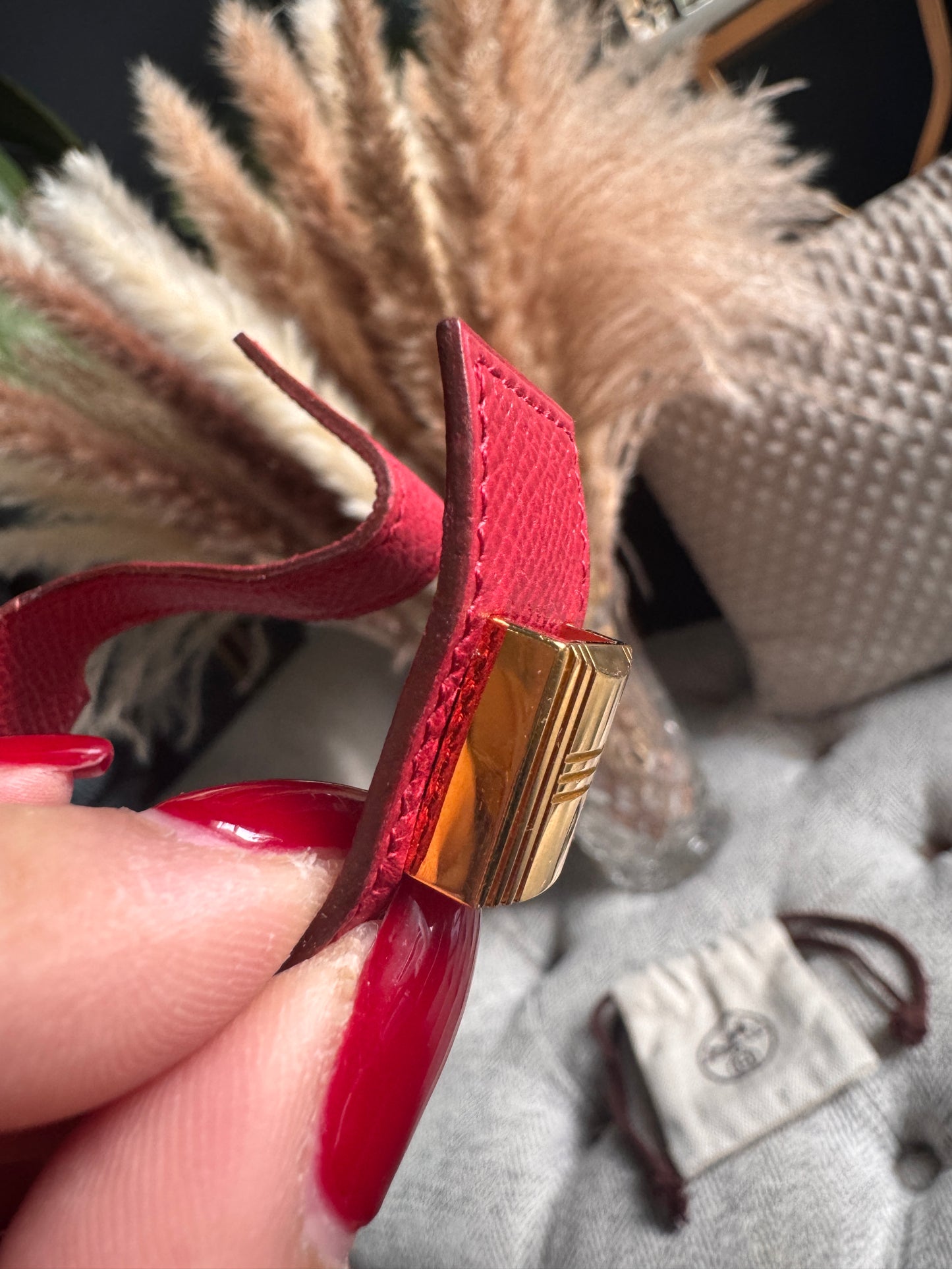 Hermès
Vintage Leather Artemis Wrap Bracelet
Est. Retail C$782