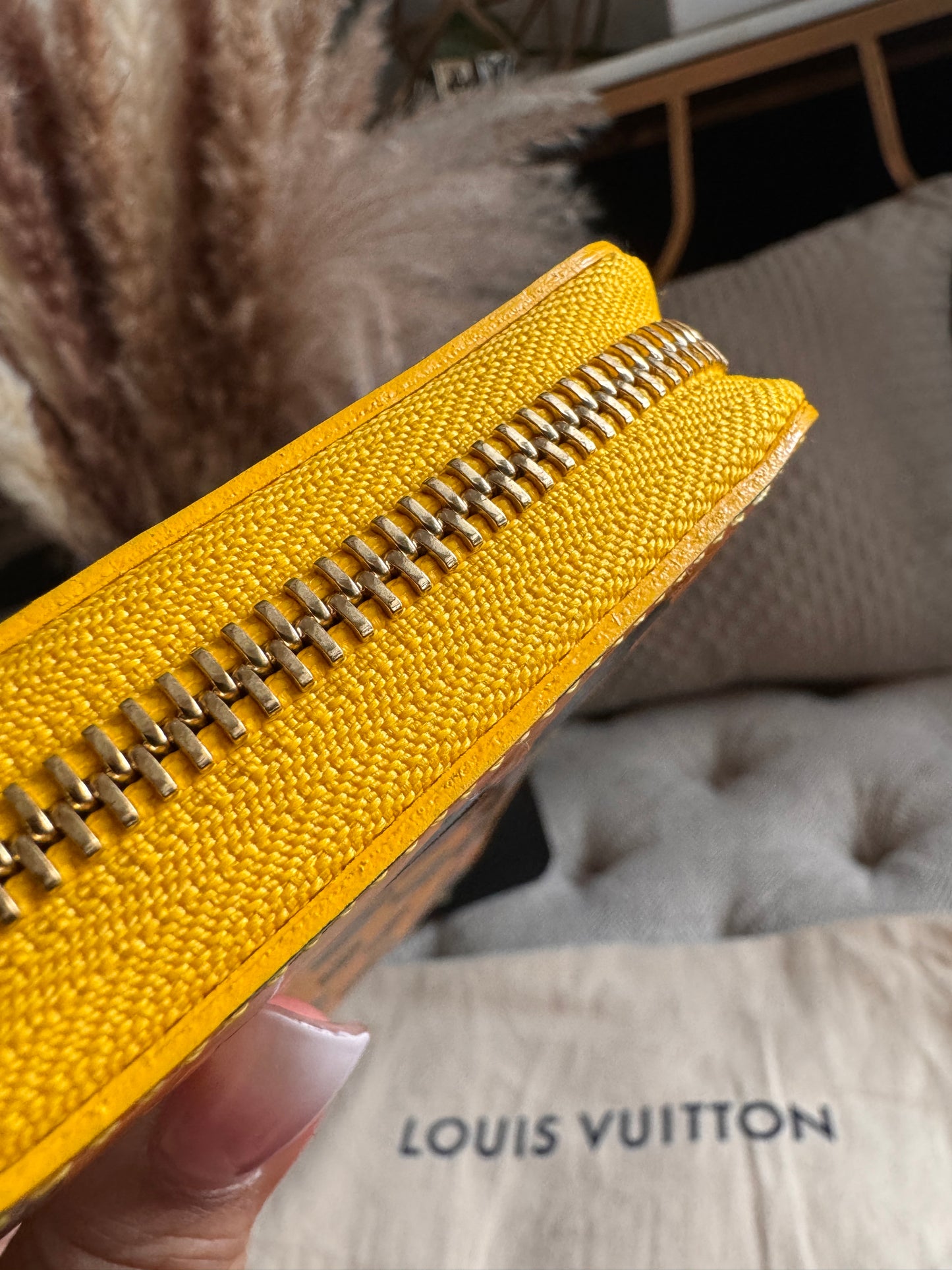 Louis Vuitton Limited Edition Kusama Zippy Wallet in Vernis