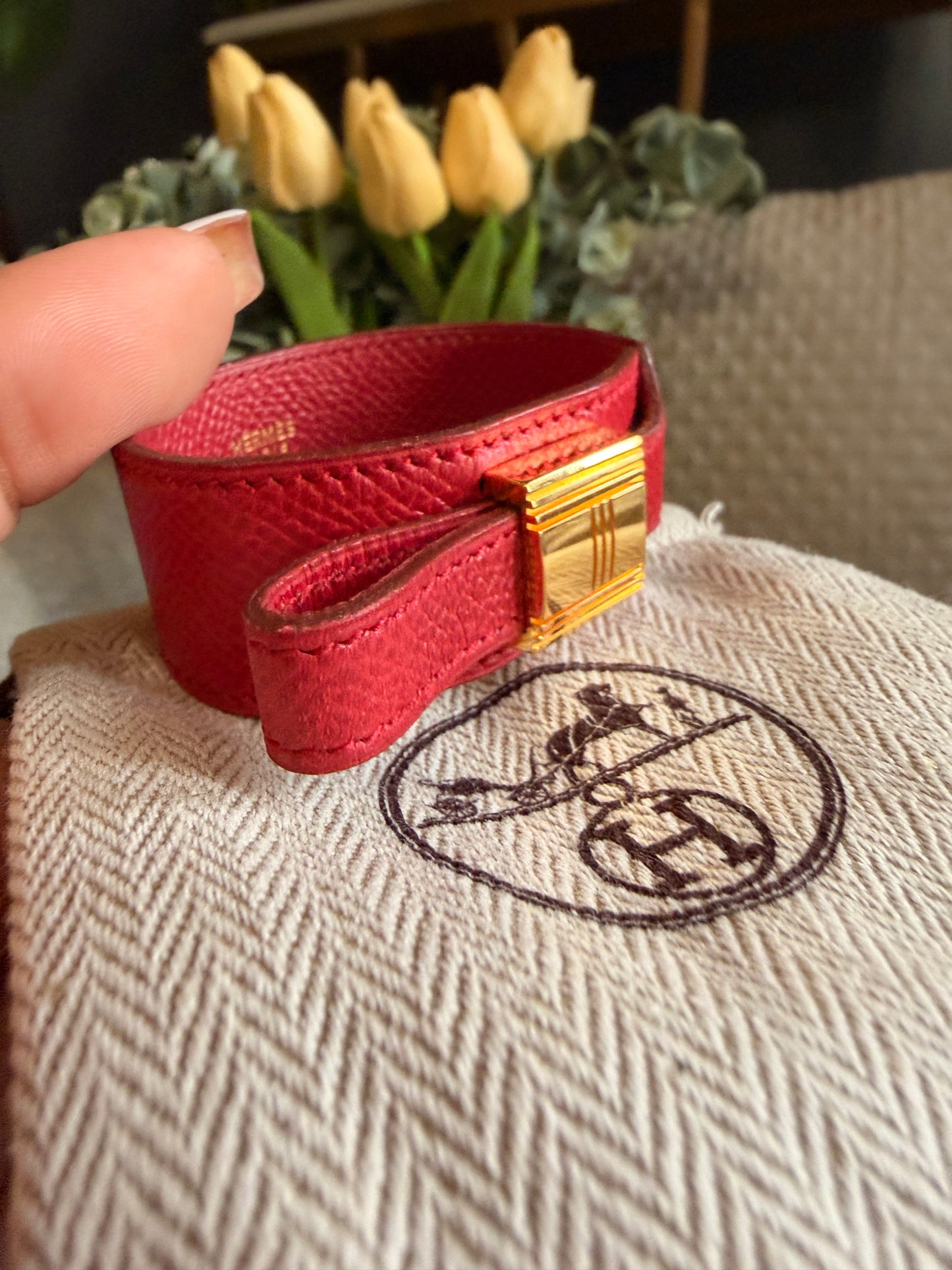 Hermès
Vintage Leather Artemis Wrap Bracelet
Est. Retail C$782