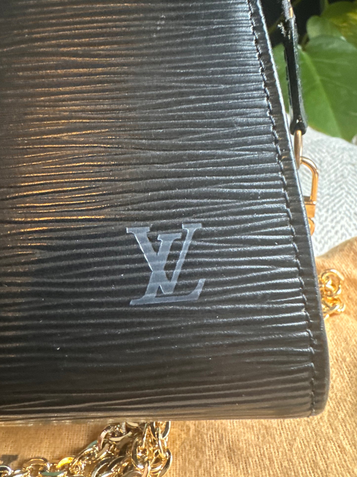 Louis Vuitton Vintage Black Epi Pochette