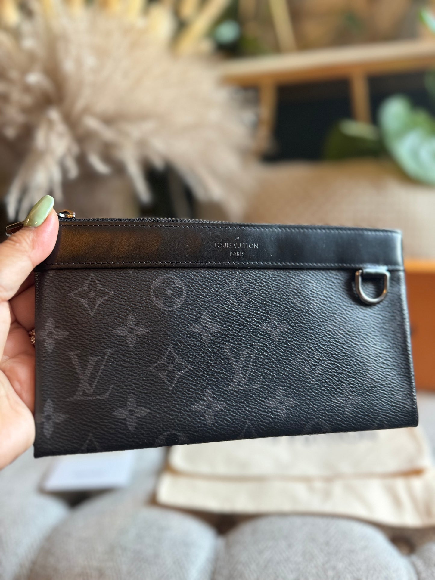 Louis Vuitton Discovery Pouch in Monogram Eclipse