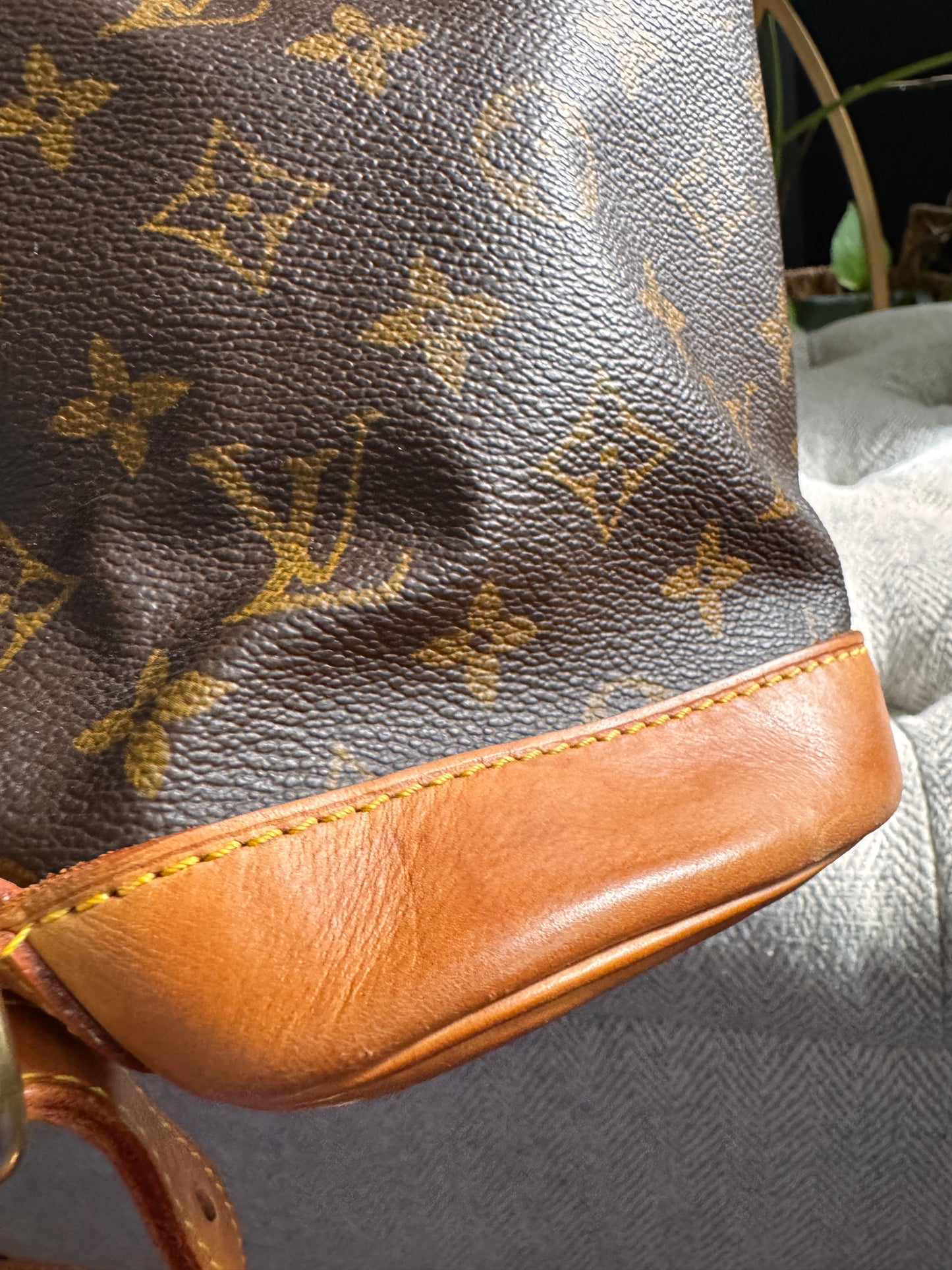 Louis Vuitton Vintage Montsouris GM