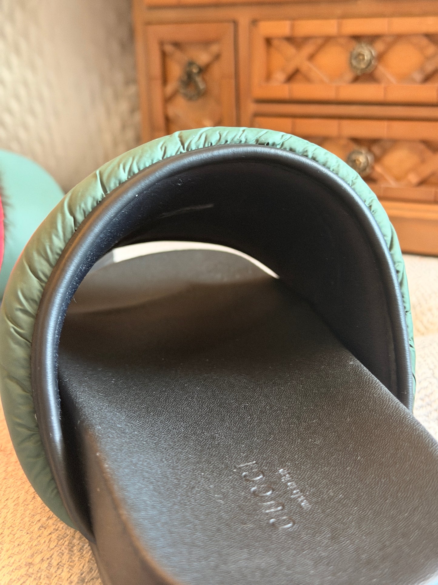 Gucci Padded Web Slides NEW in box