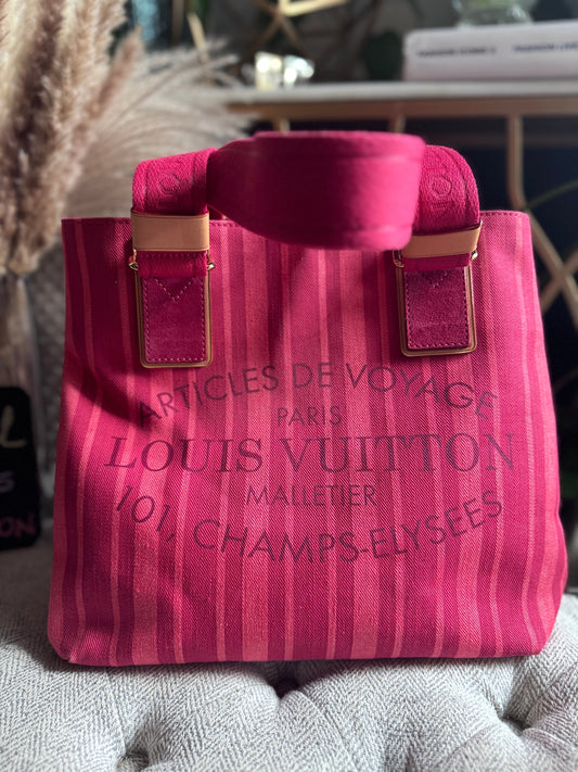 Louis Vuitton Rouge Grenadine Plein Soleil Beach Cabas Bag