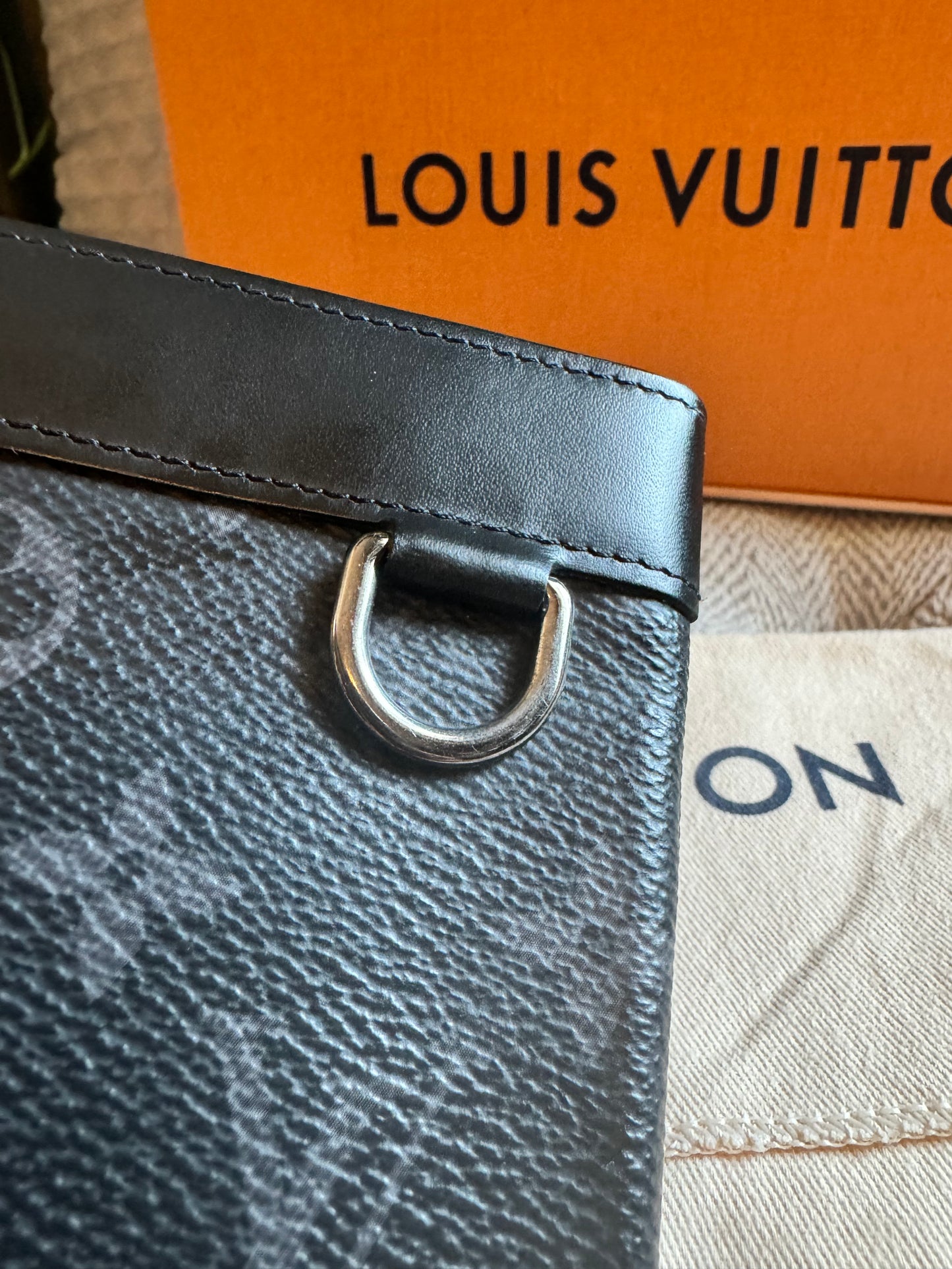 Louis Vuitton Discovery Pouch in Monogram Eclipse