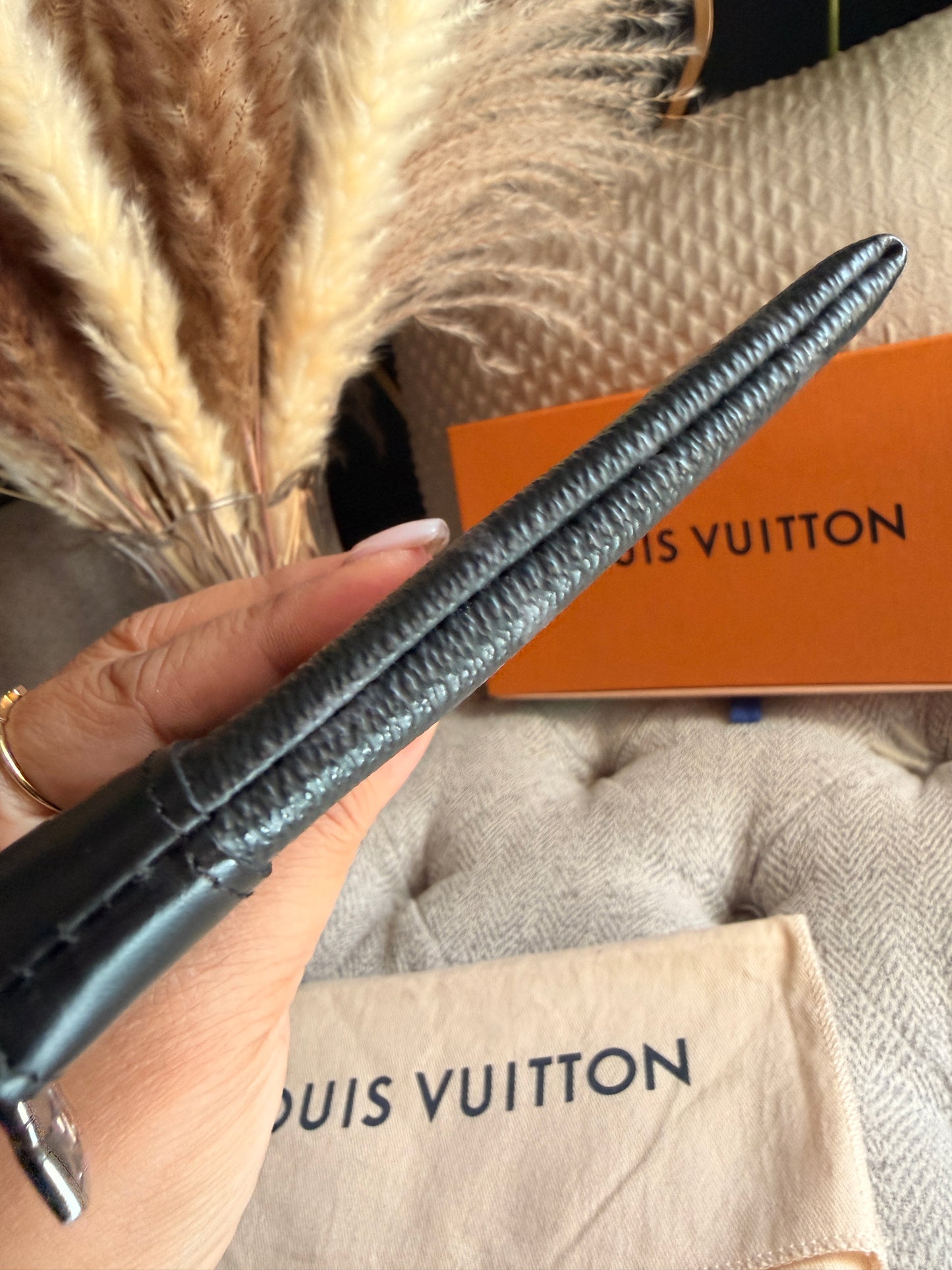 LOUIS VUITTON Monogram Eclipse Pochette Discovery Pm
