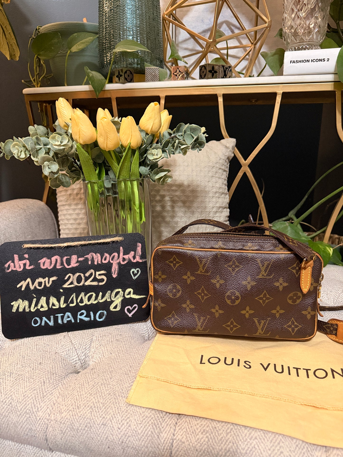 Louis Vuitton Vintage Marly Pochette