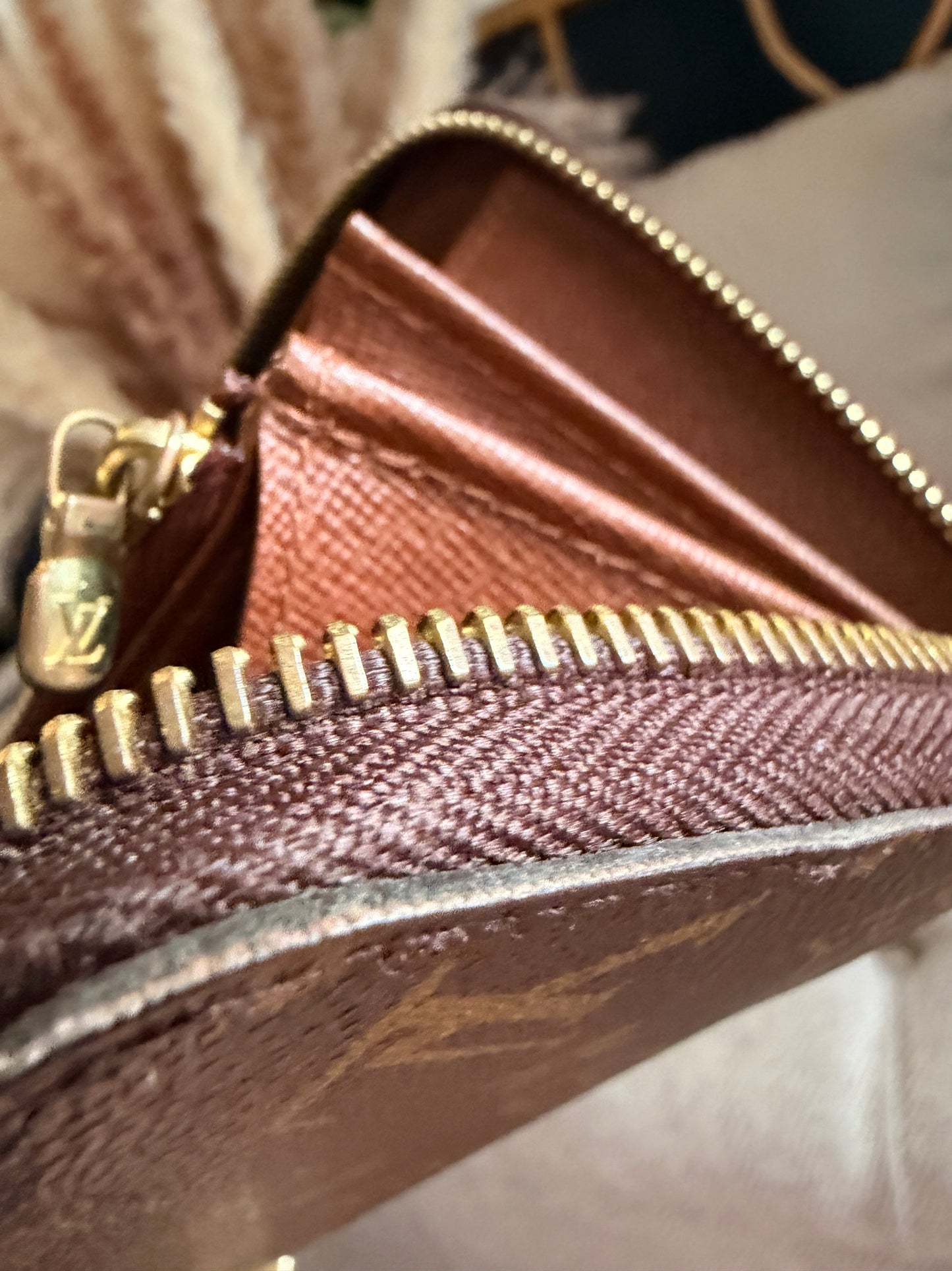 Louis Vuitton Zippy Wallet
