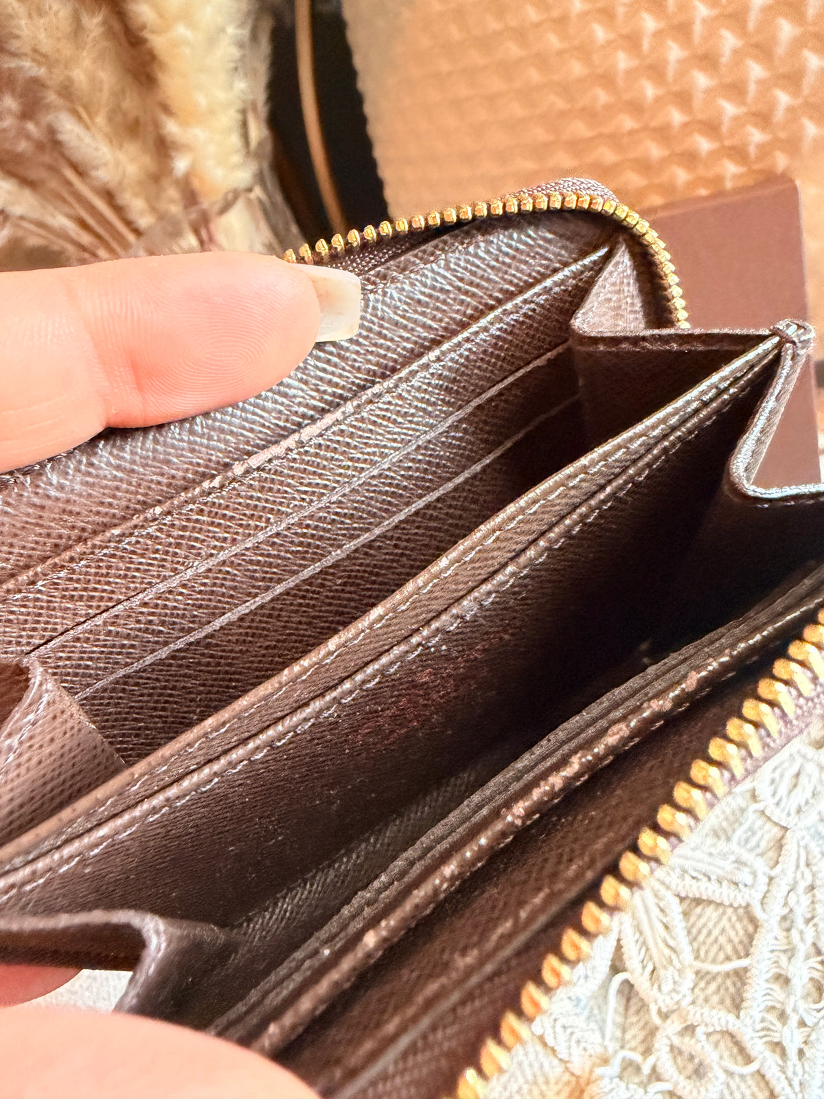 Louis Vuitton Zippy Coin Purse in Damier Ebene