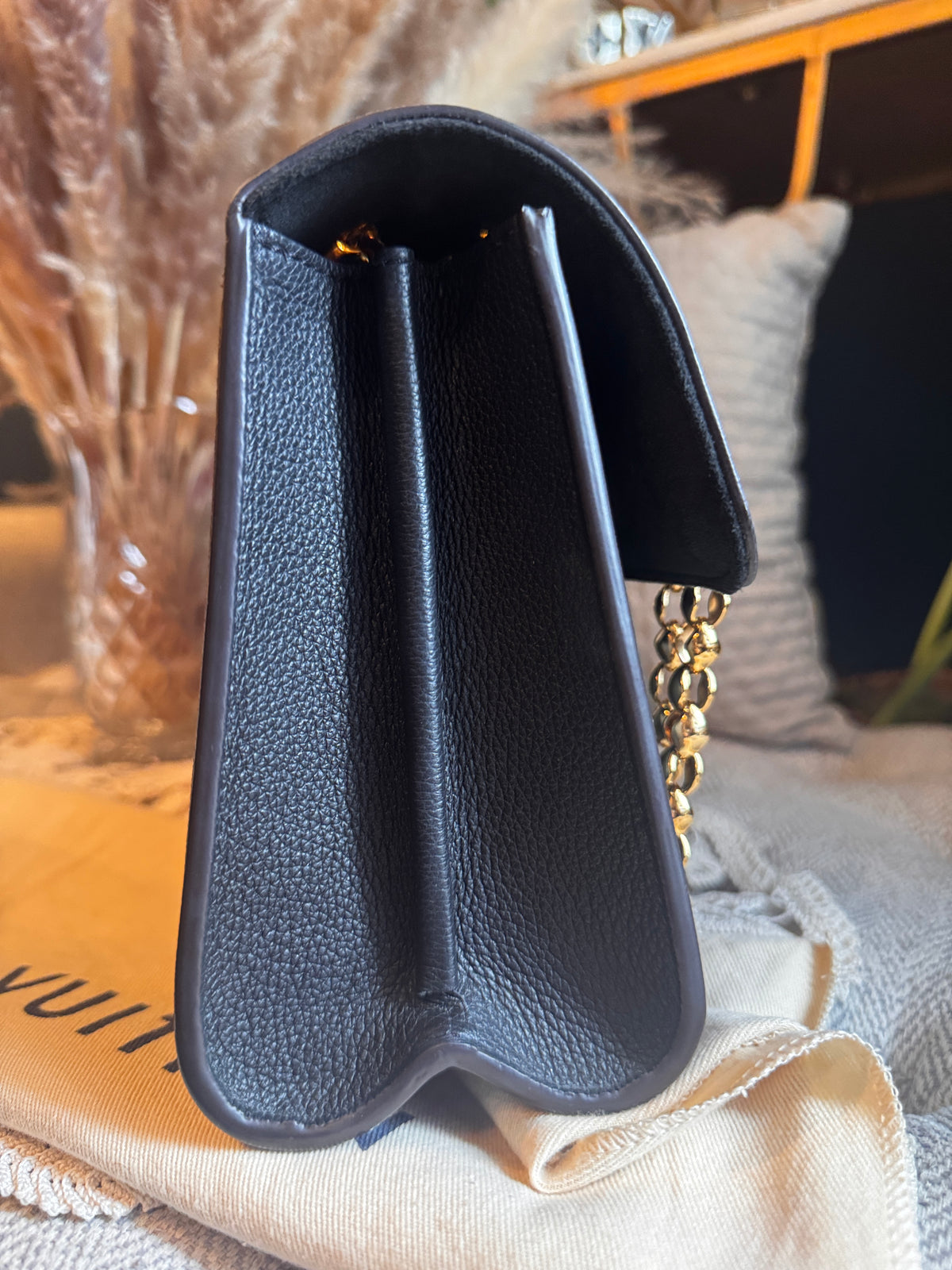 Louis Vuitton Victoire in Monogram and Black Calfskin