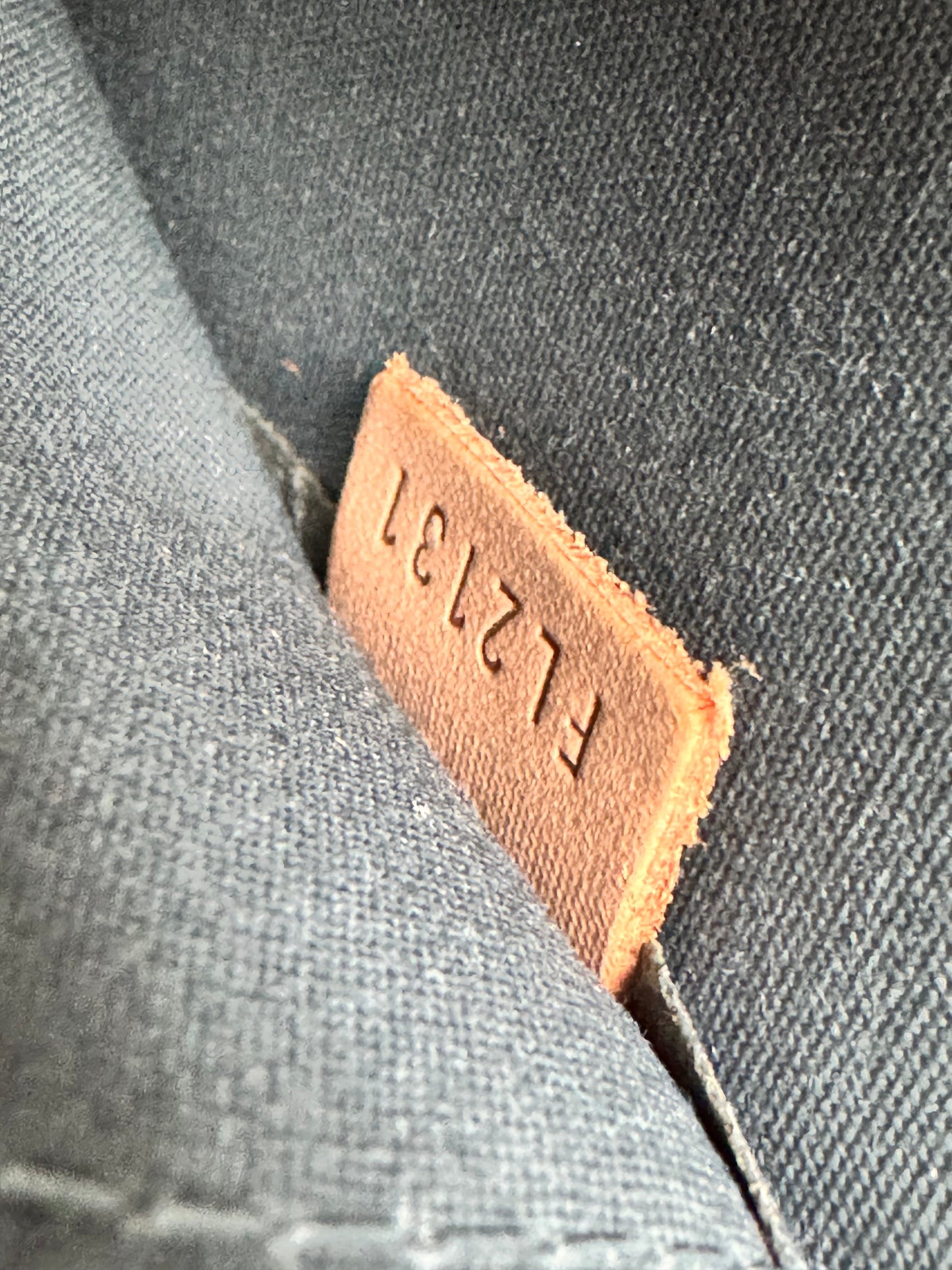 Louis Vuitton Sherwood GM in Givre