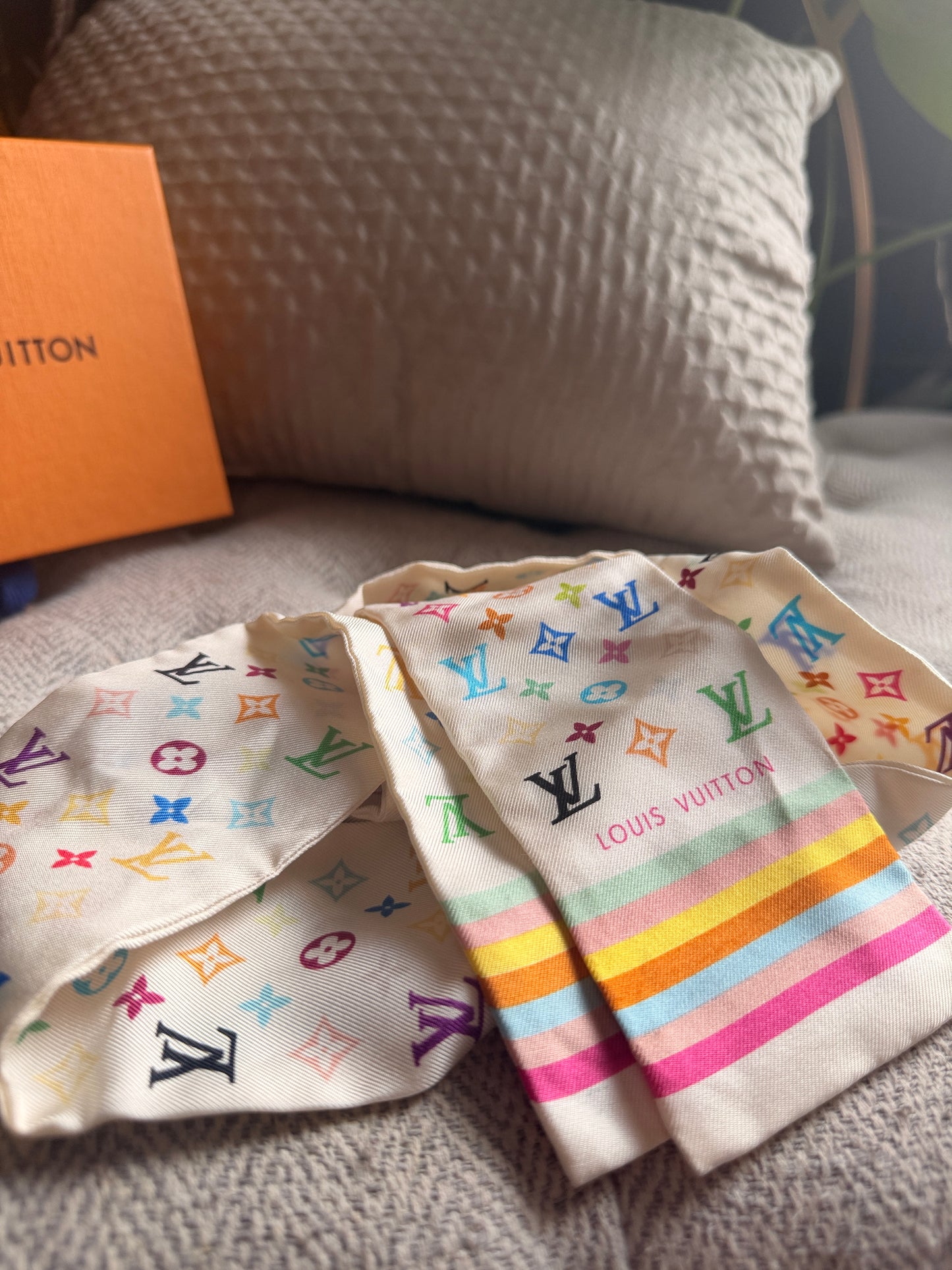 Louis Vuitton HTF Multicolor Bandeau in Blanc